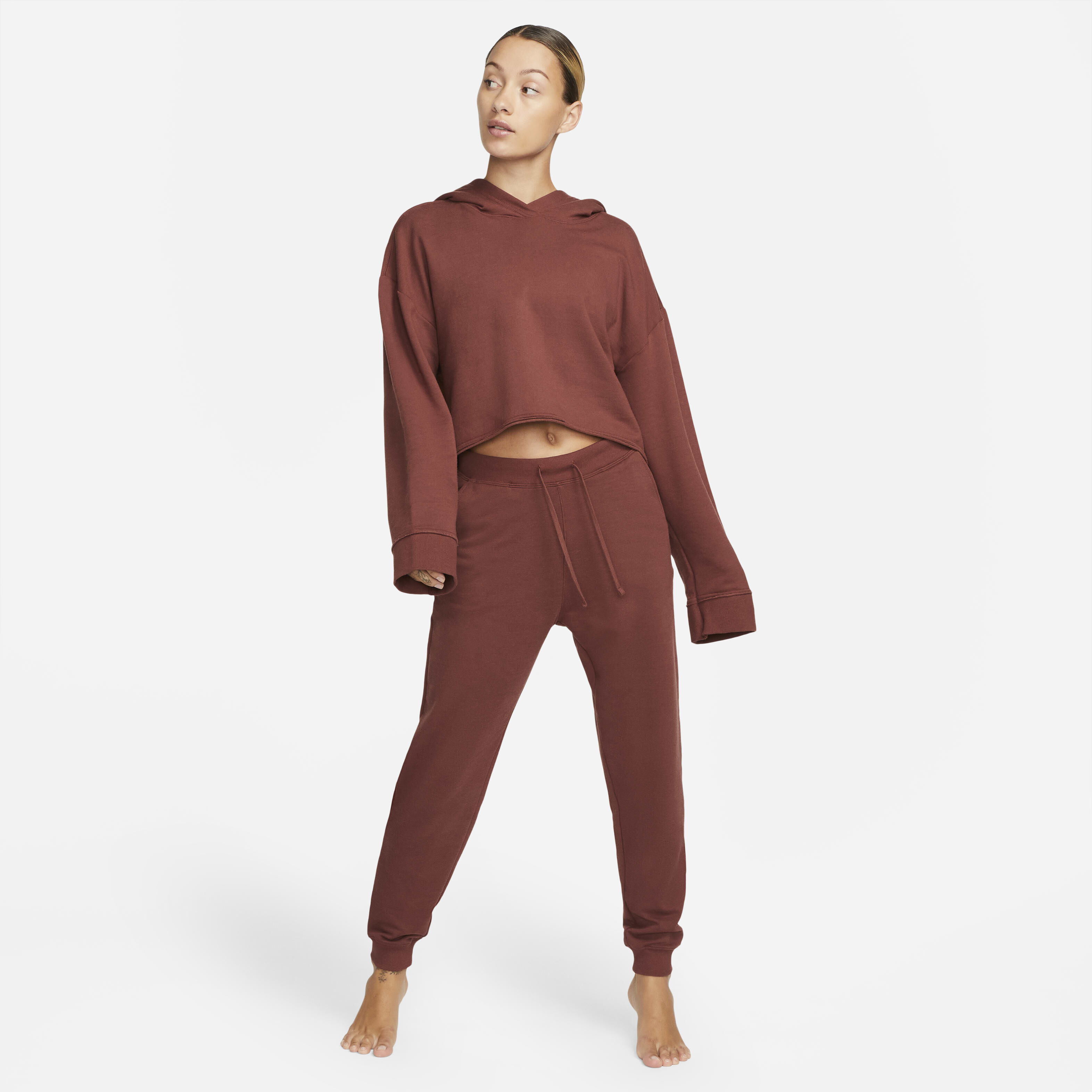 نايكي يوغا لوكس image number 5