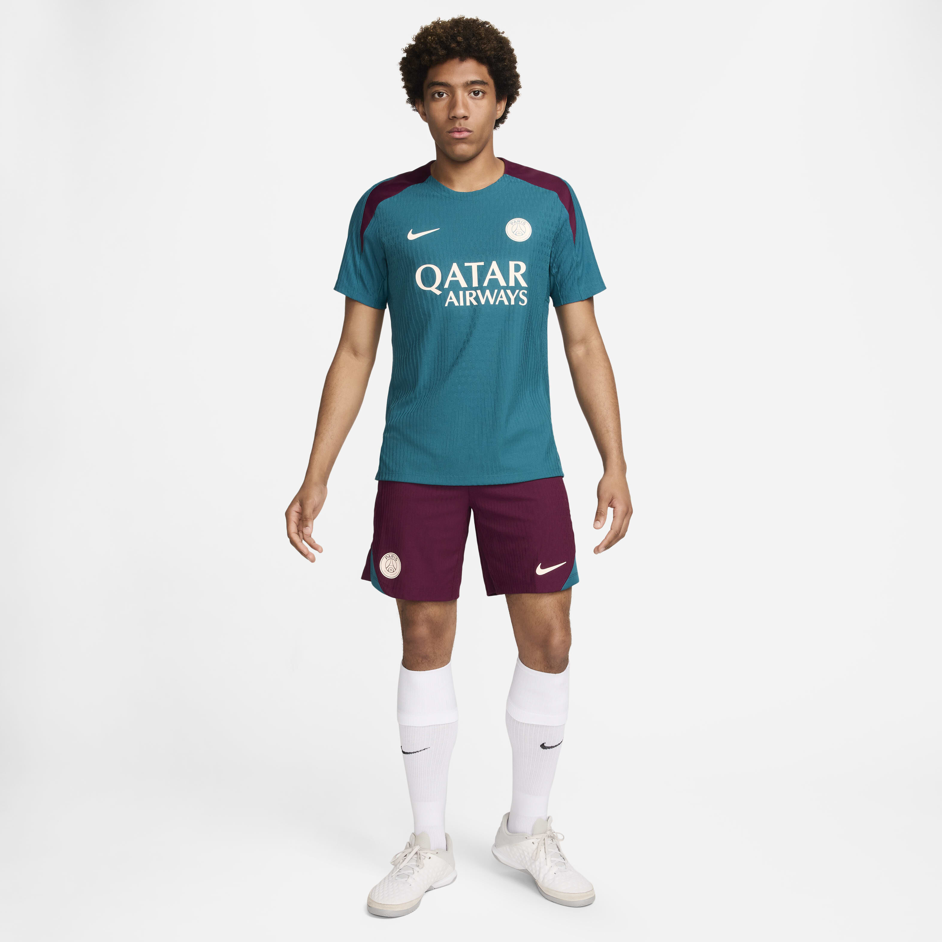 Paris Saint-Germain Strike Elite image number 8