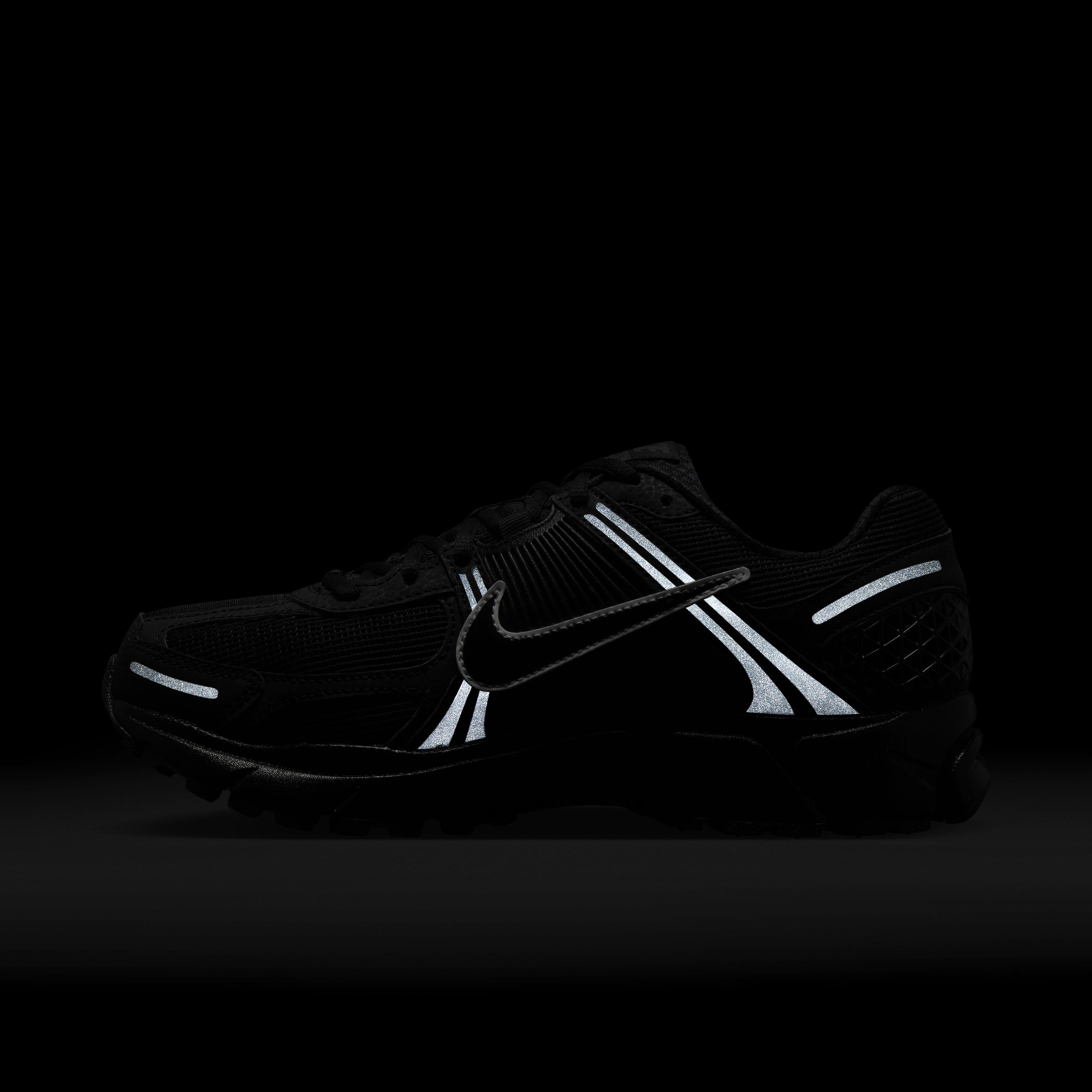 Buy Nike Zoom Vomero 5 Women s Shoes Nike Kuwait Official