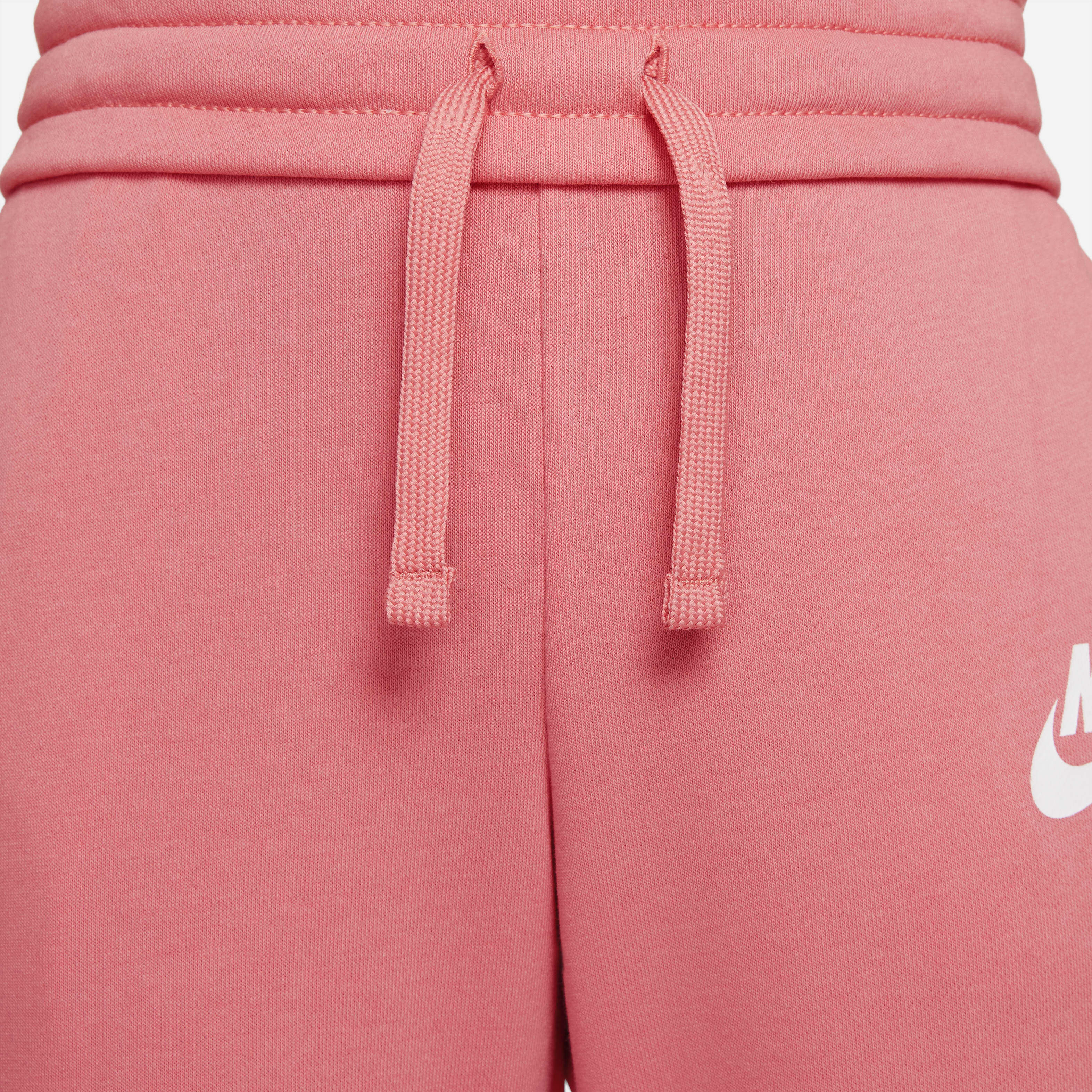 Nike Sportswear Club image number 2