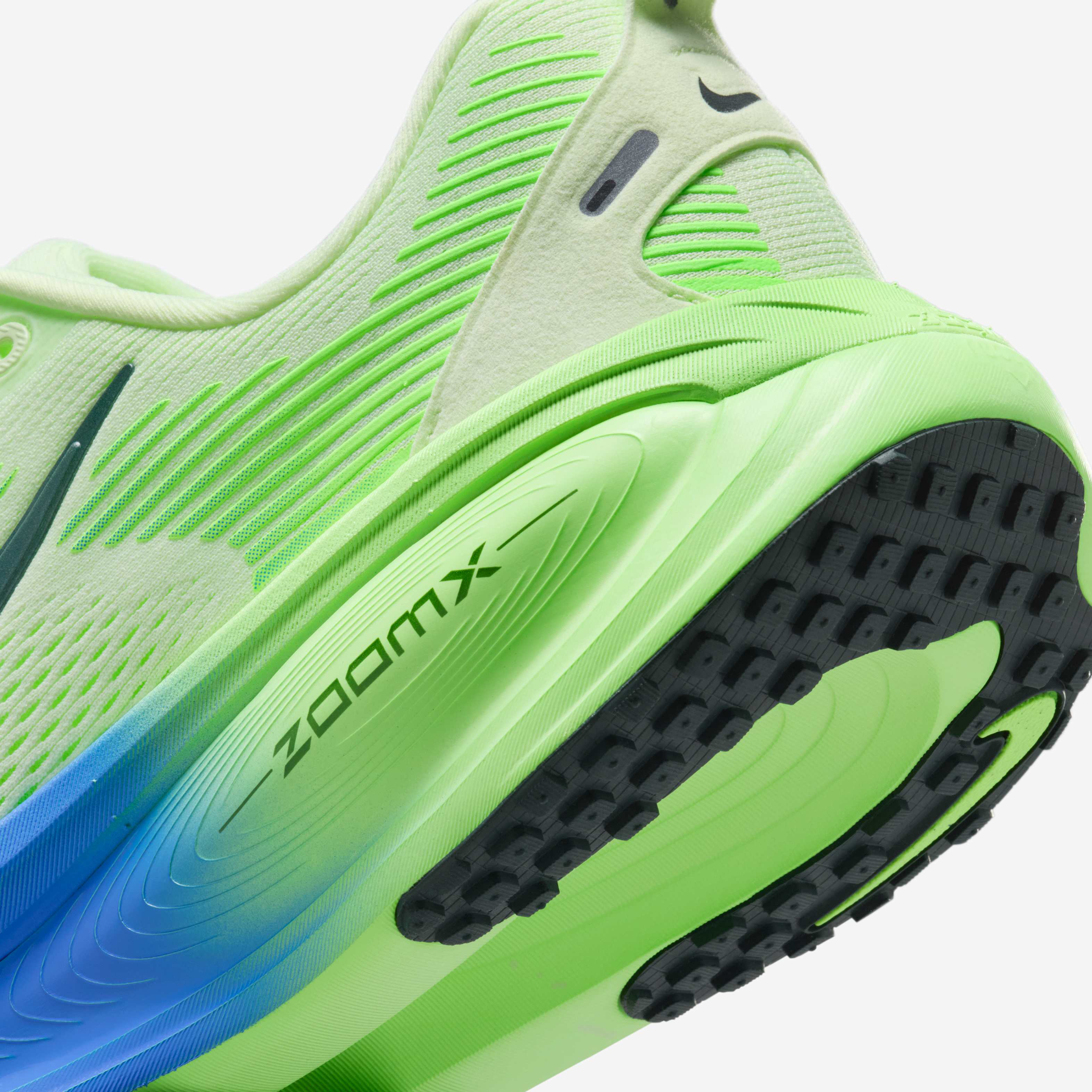 Nike Vomero 18 image number 7