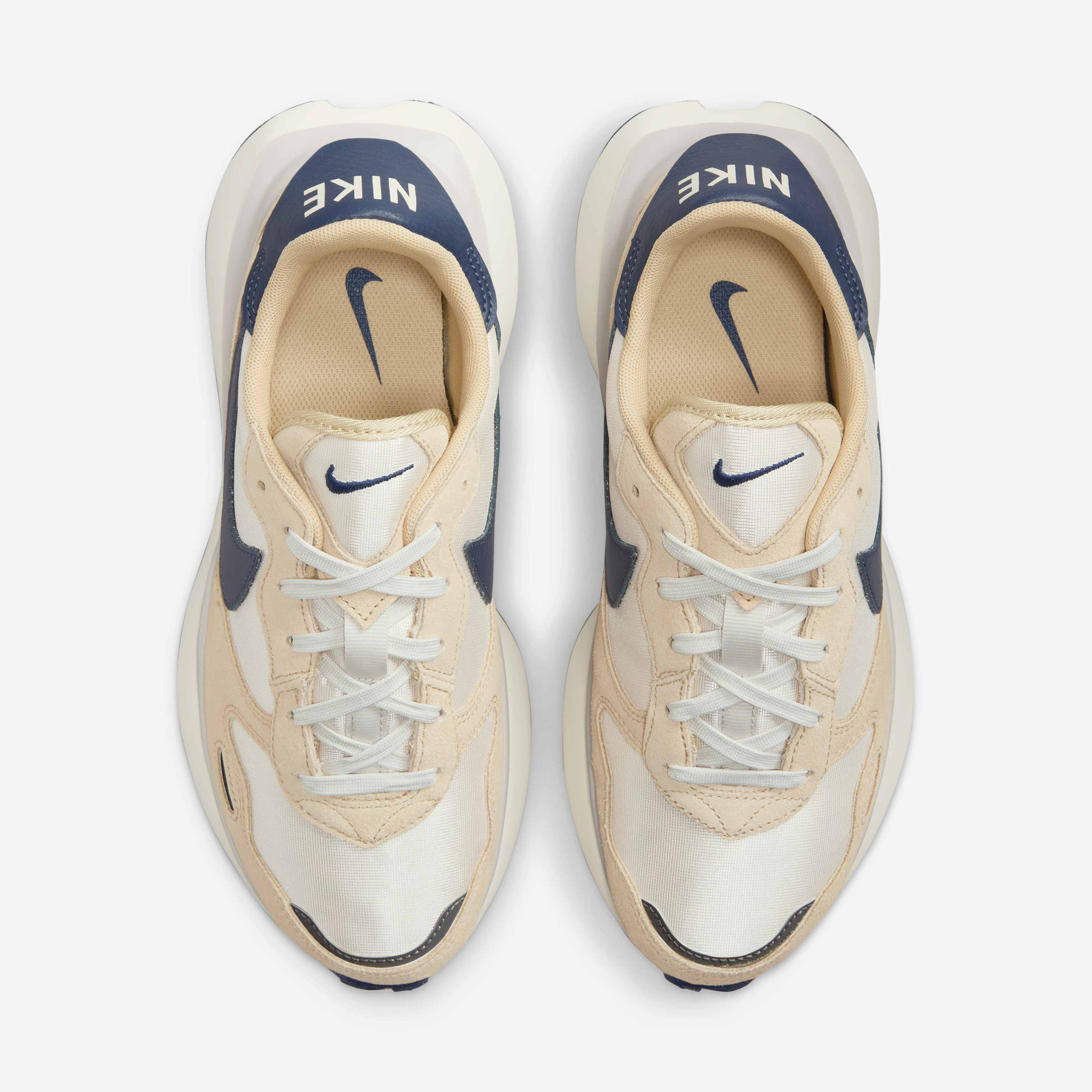 نايكي فينيكس وافل image number 4