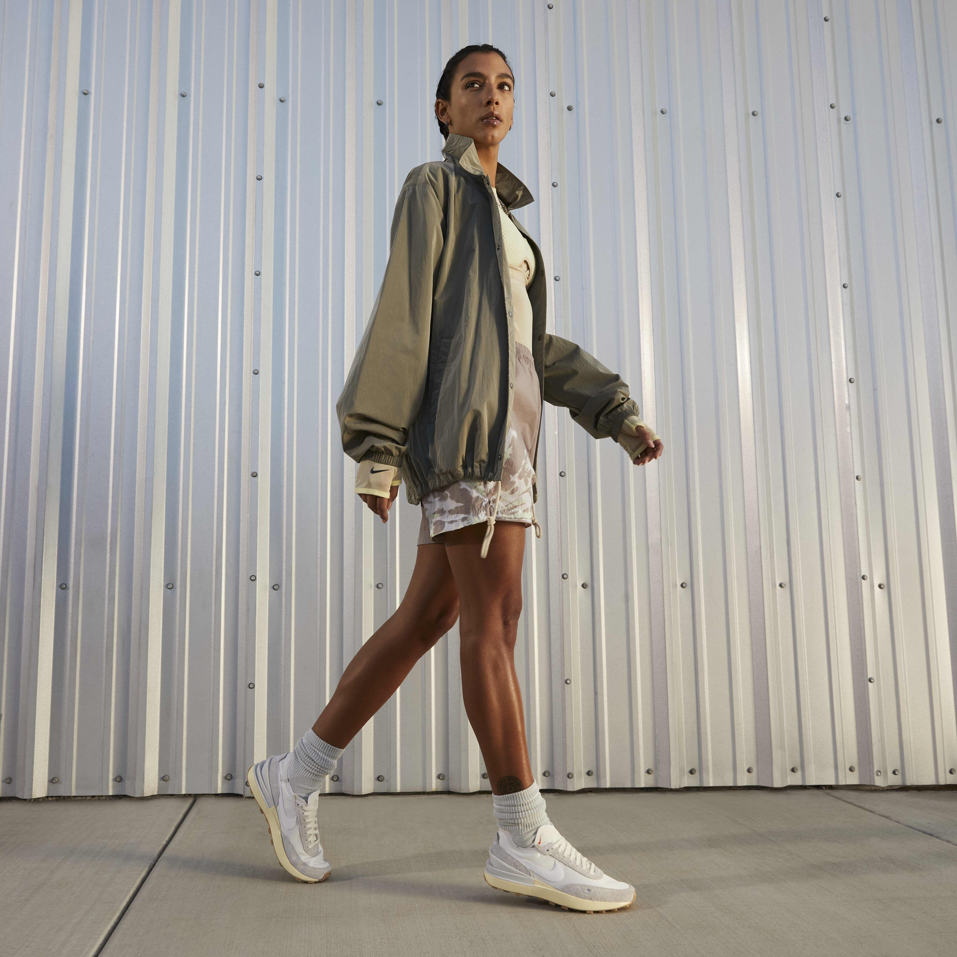 nike waffle racer off white outfit