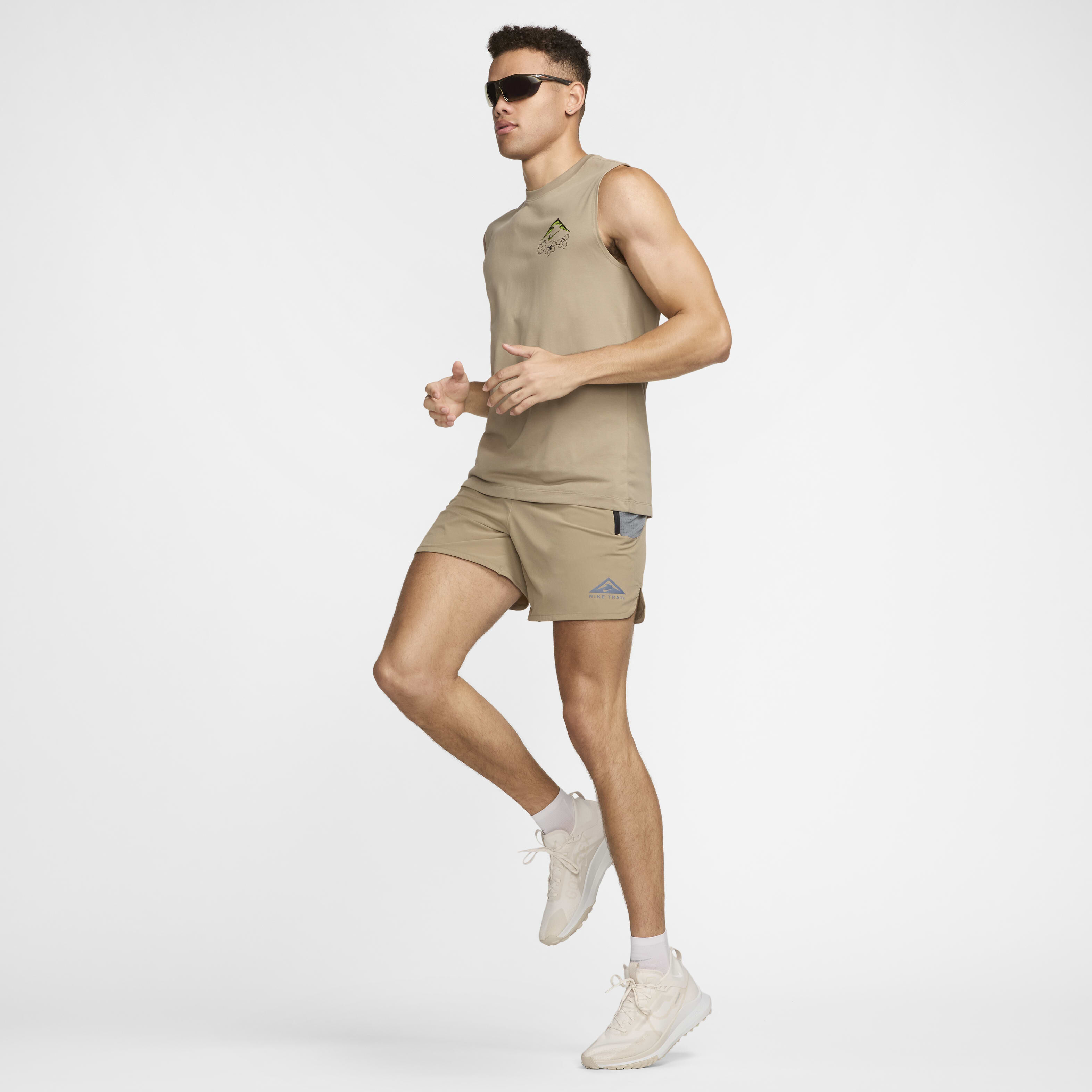 Nike sleeveless running shirt hotsell