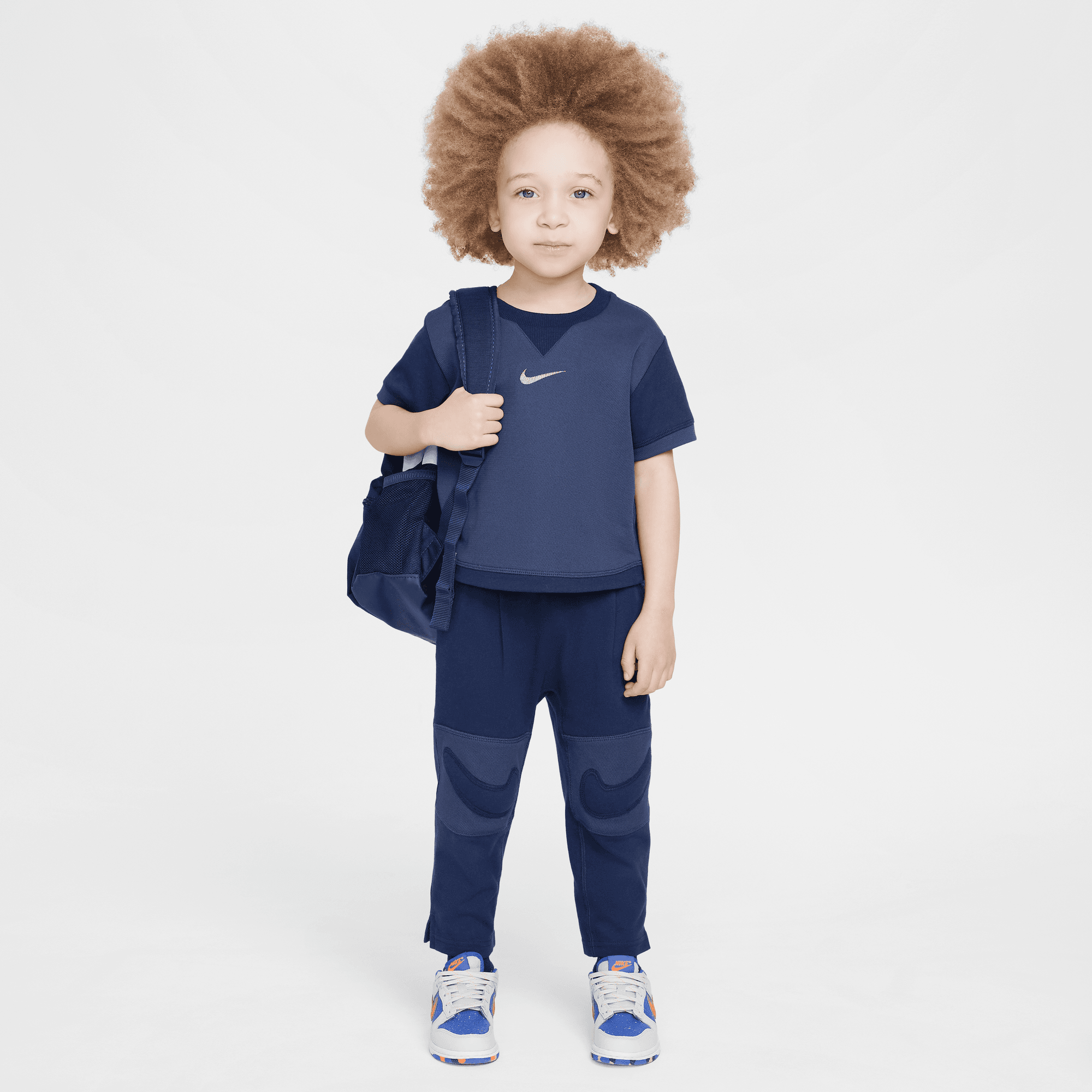 نايكي ريدي، ست! image number 0