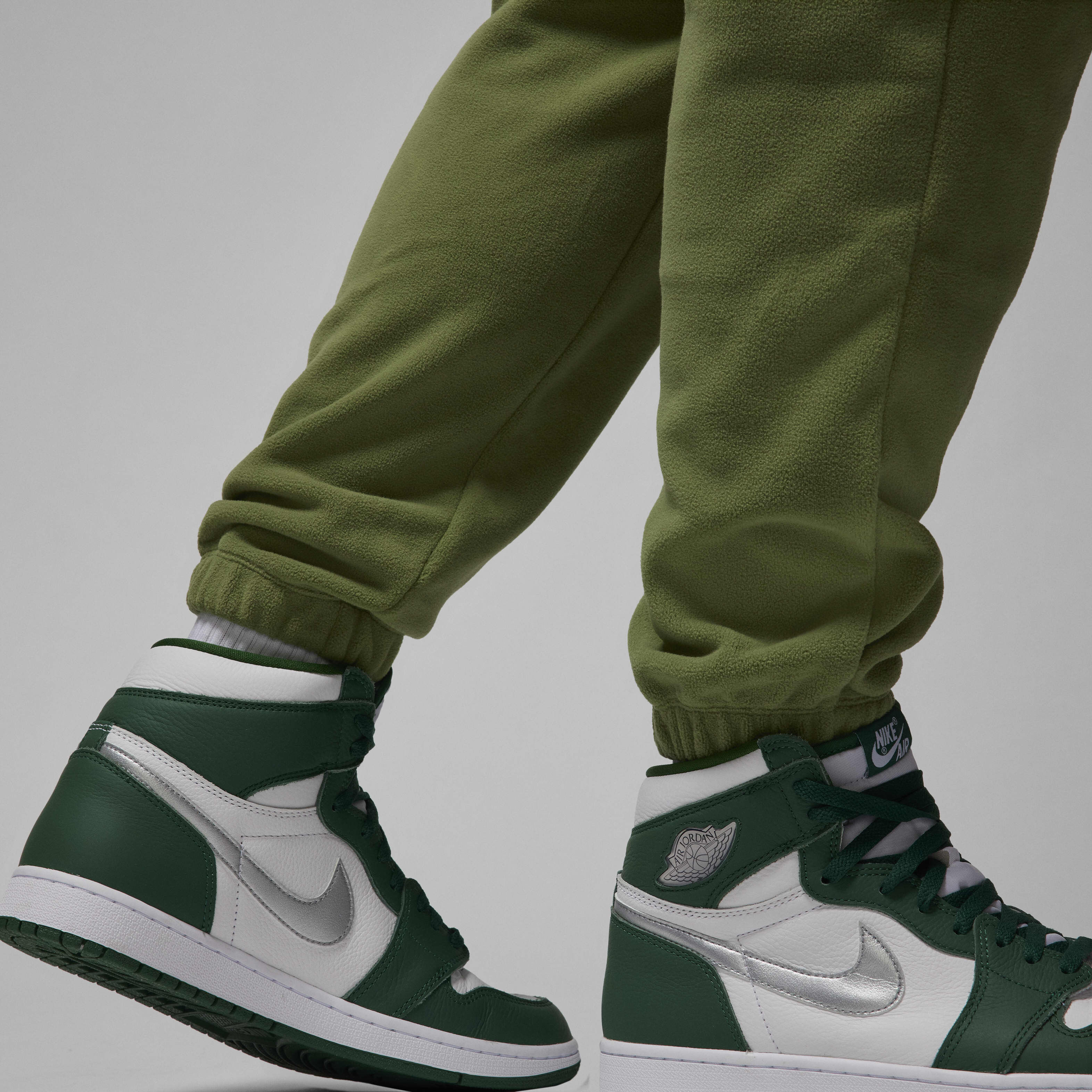 Jordan Essentials image number 4