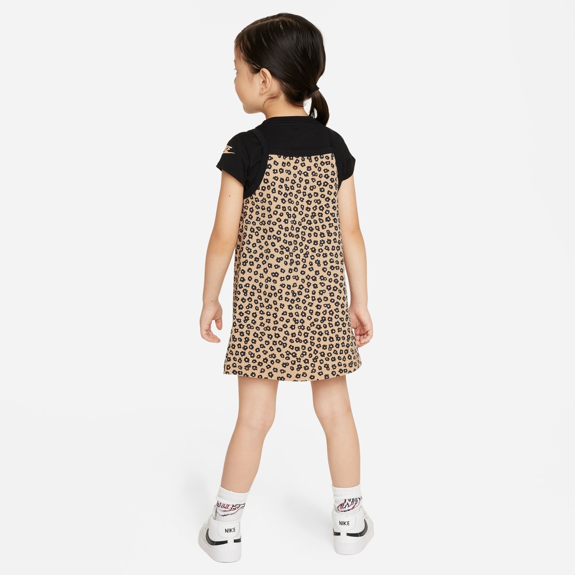 Nike Floral image number 2