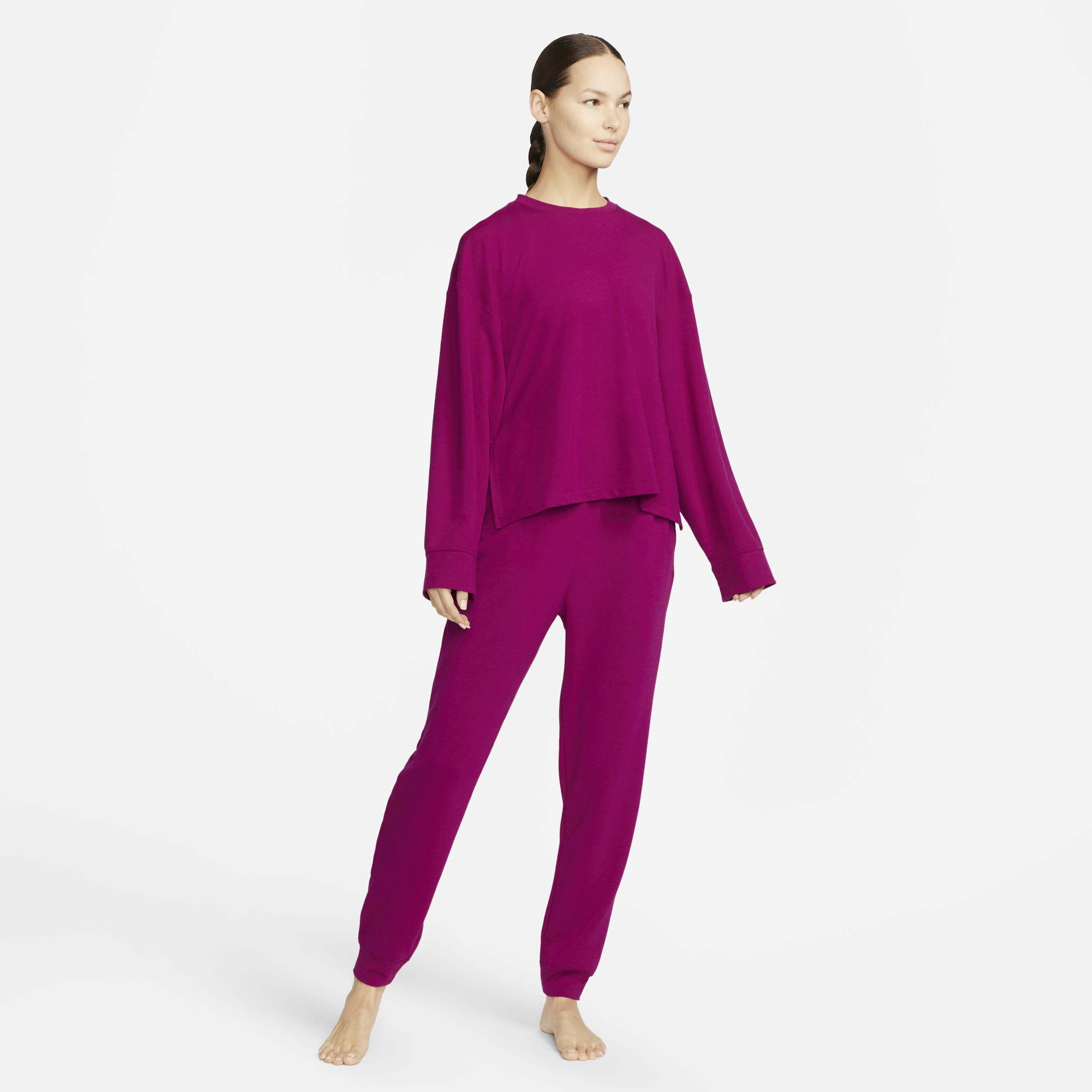 نايكي يوغا دراي-فِت image number 4