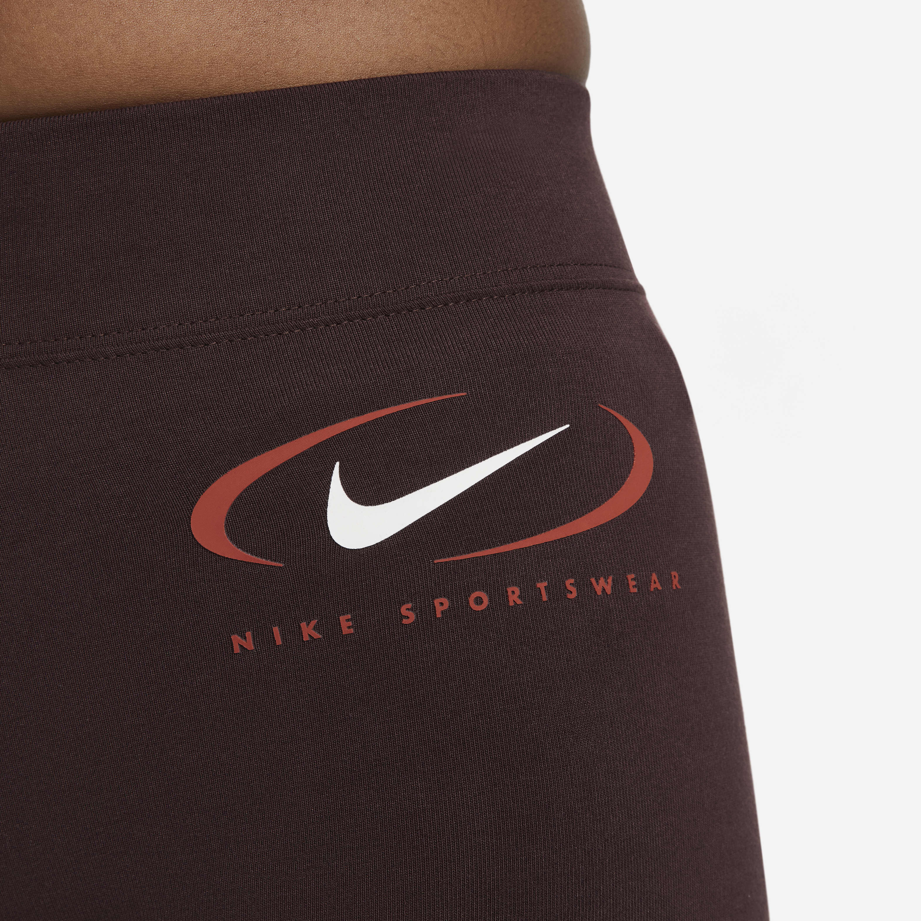 نايكي سبورتسوير image number 2