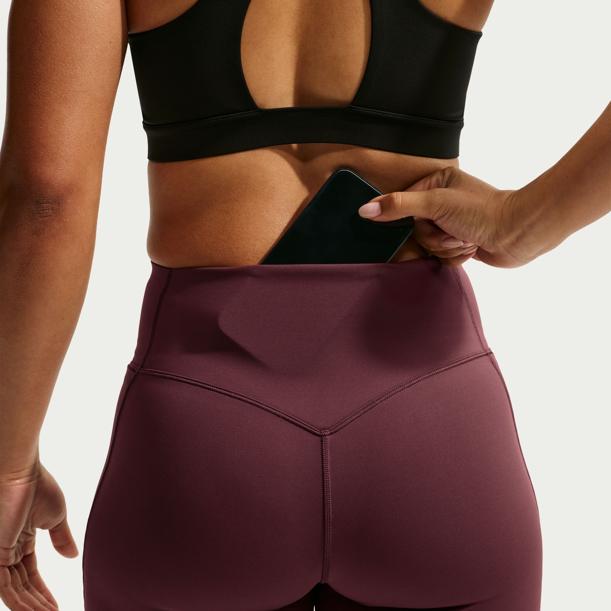 Nike Universa image number 6
