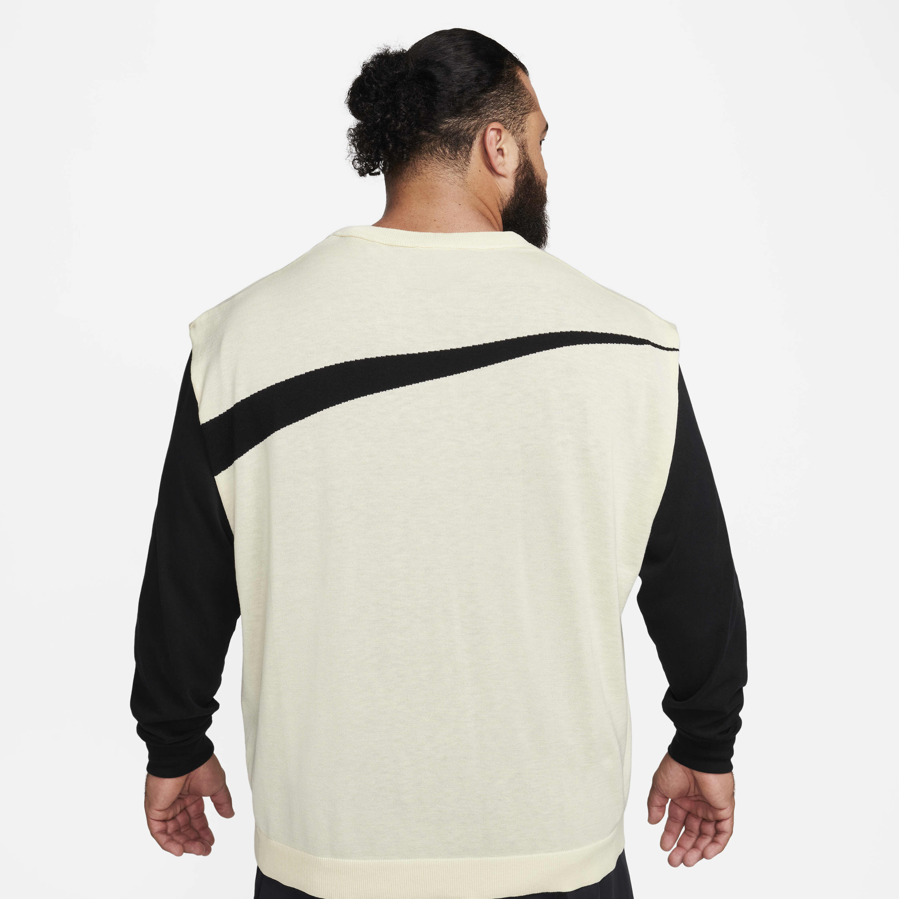 نايكي سووش image number 7