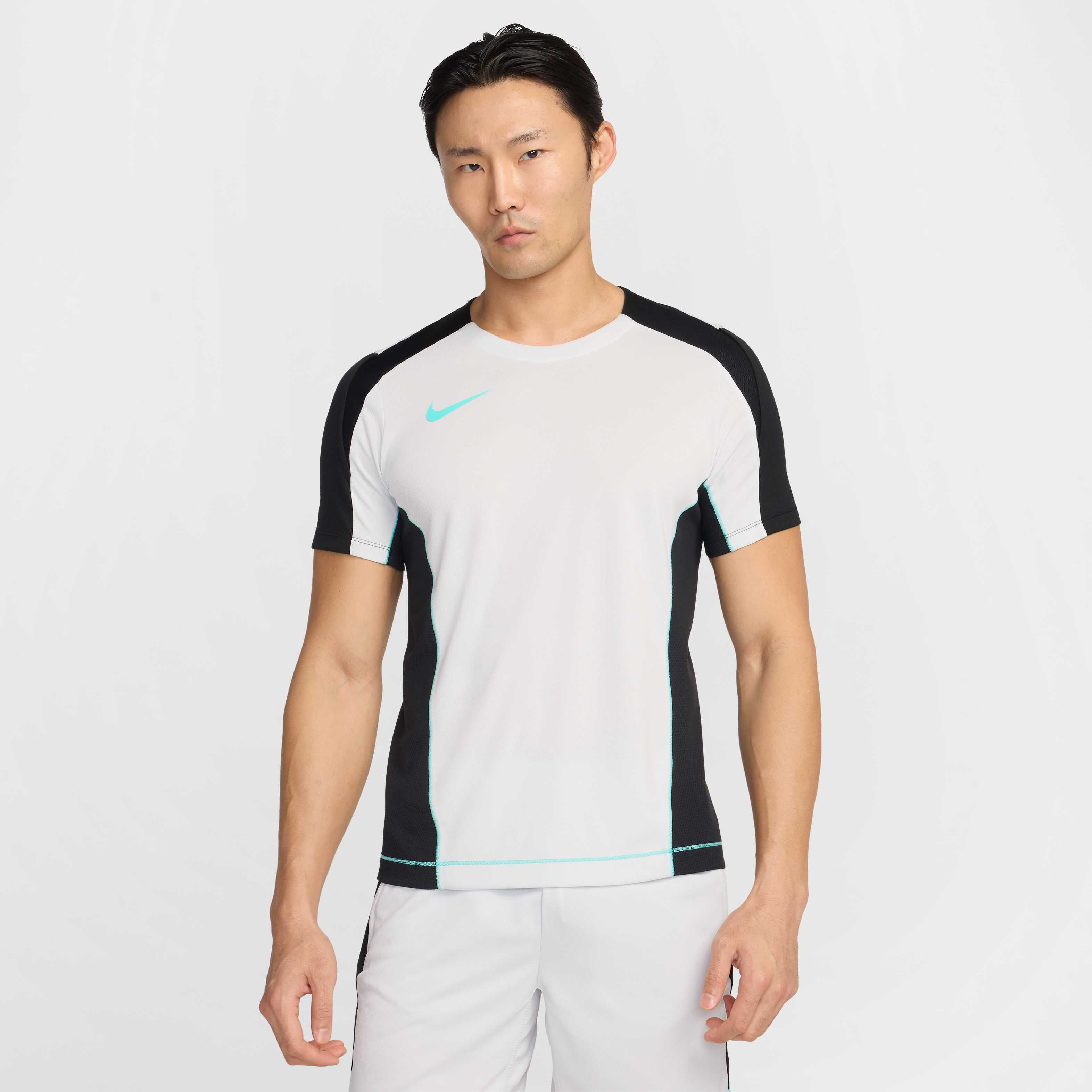 نايكي سترايك بلس image number 0