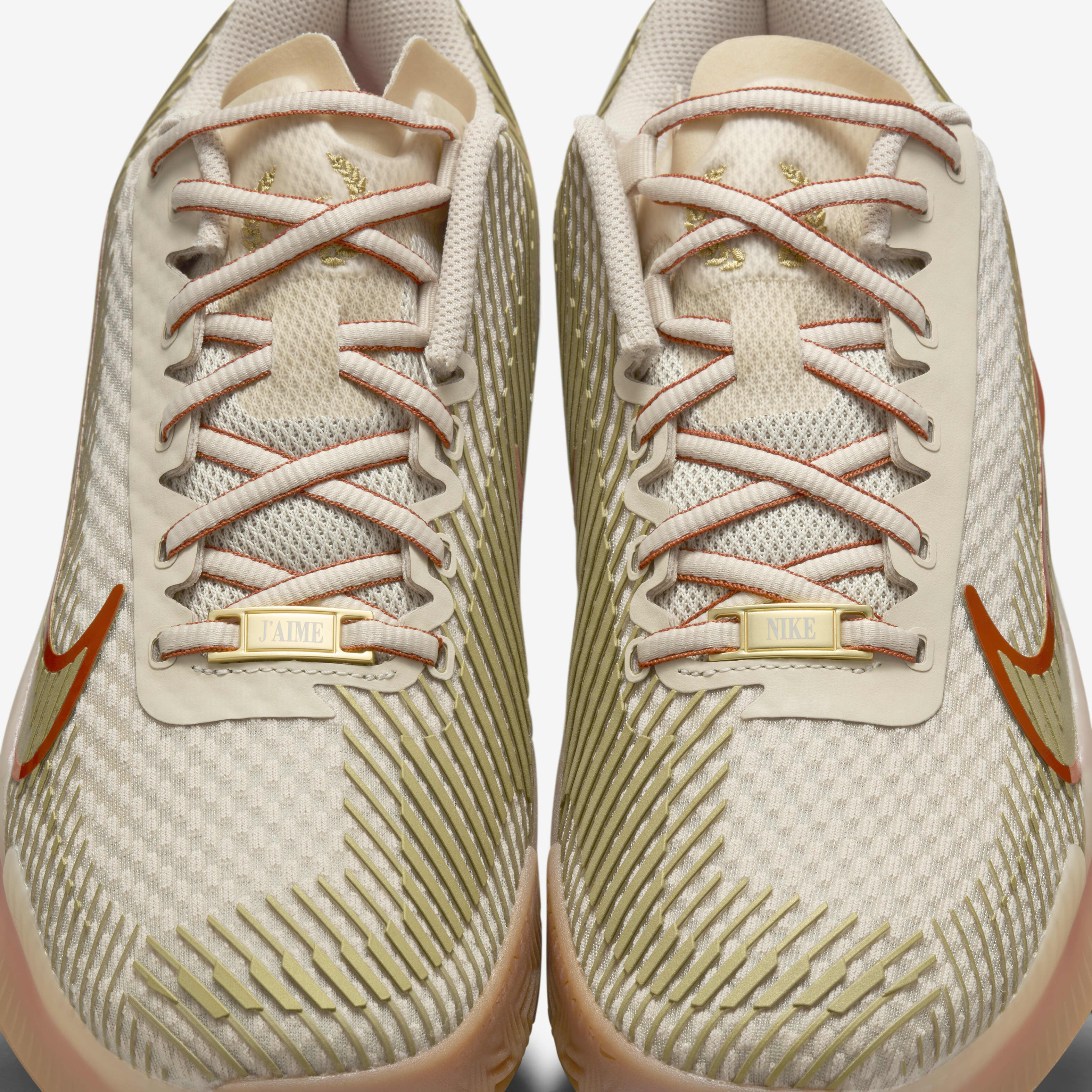 Buy NikeCourt Air Zoom Vapor 11 Premium Women s Clay Court Tennis Shoes Sand Drift Rust Factor Gum Medium Brown Metallic Gold Nike Kuwait Official
