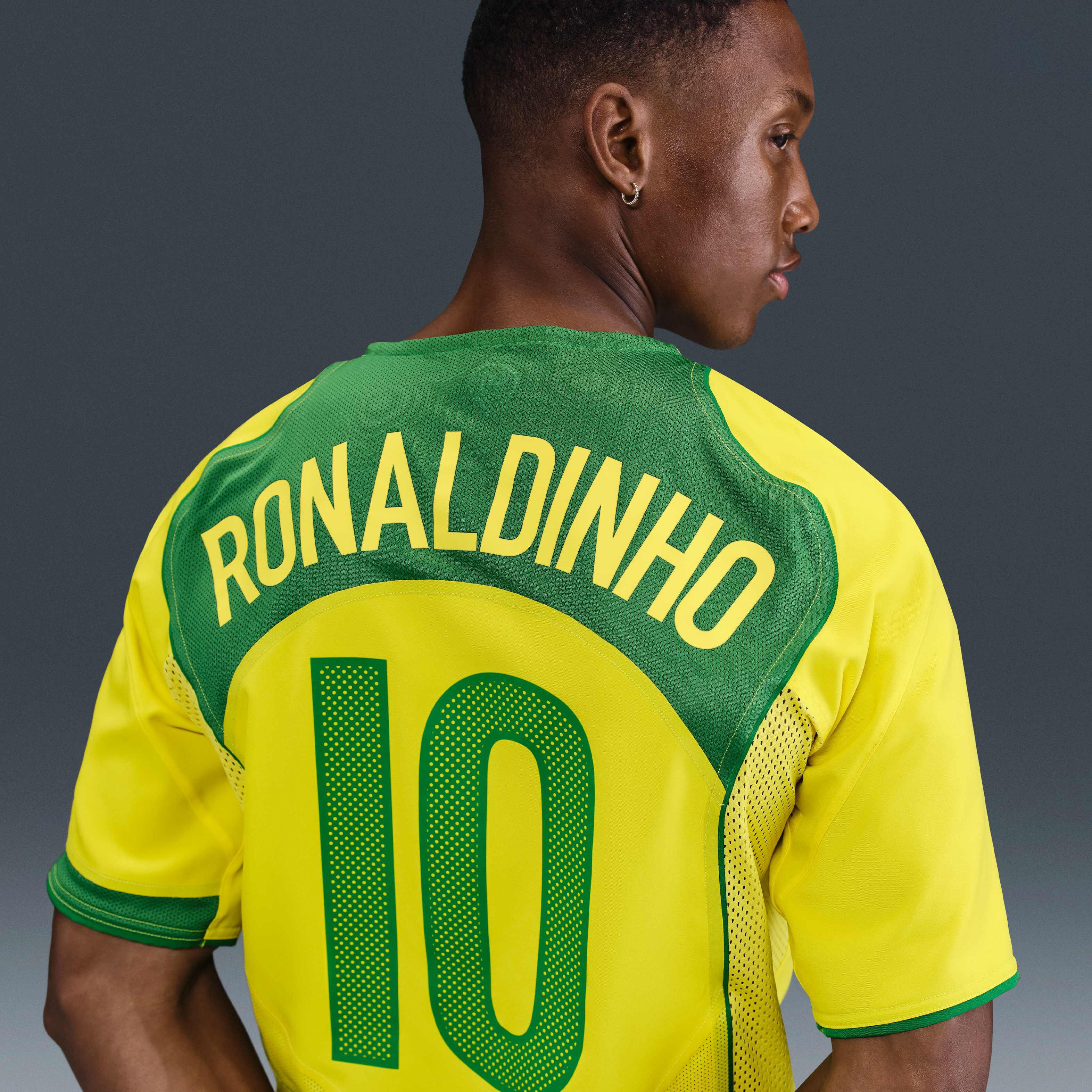Buy Ronaldinho Brazil 2004 Total 90 Reissue Men's Nike