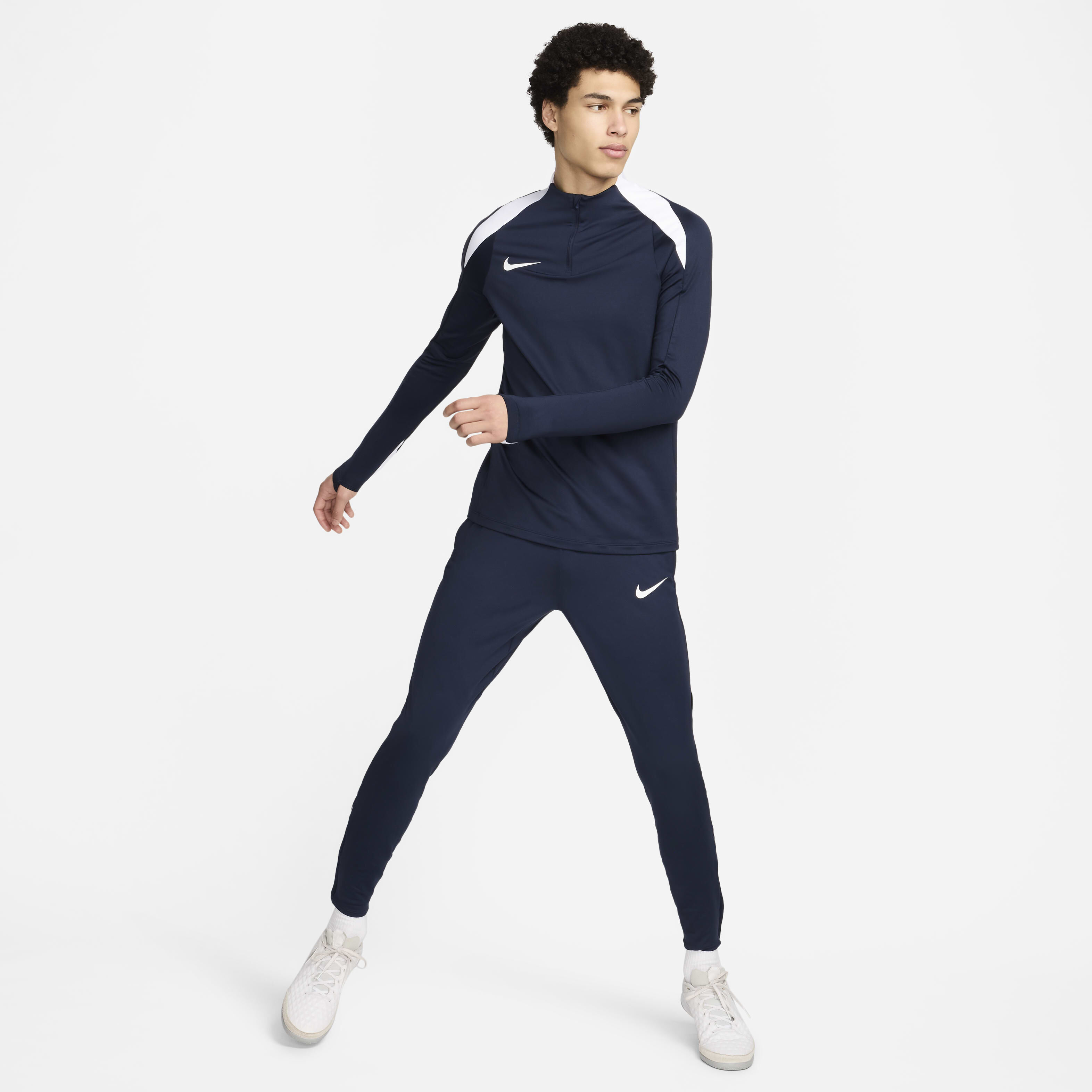Brazil Strike Men's Nike Dri-FIT Knit Soccer Drill Top