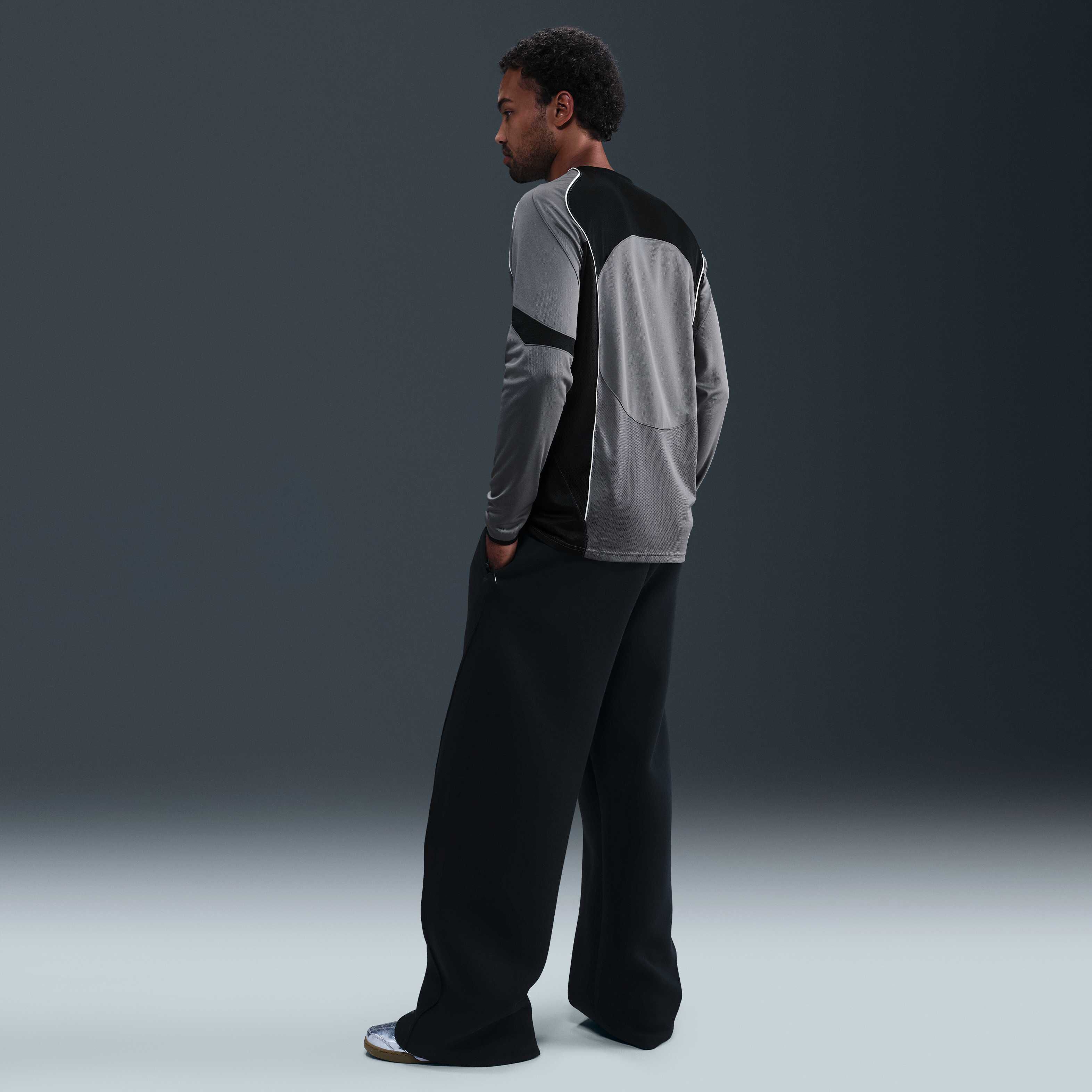 نايكي توتال 90 image number 4