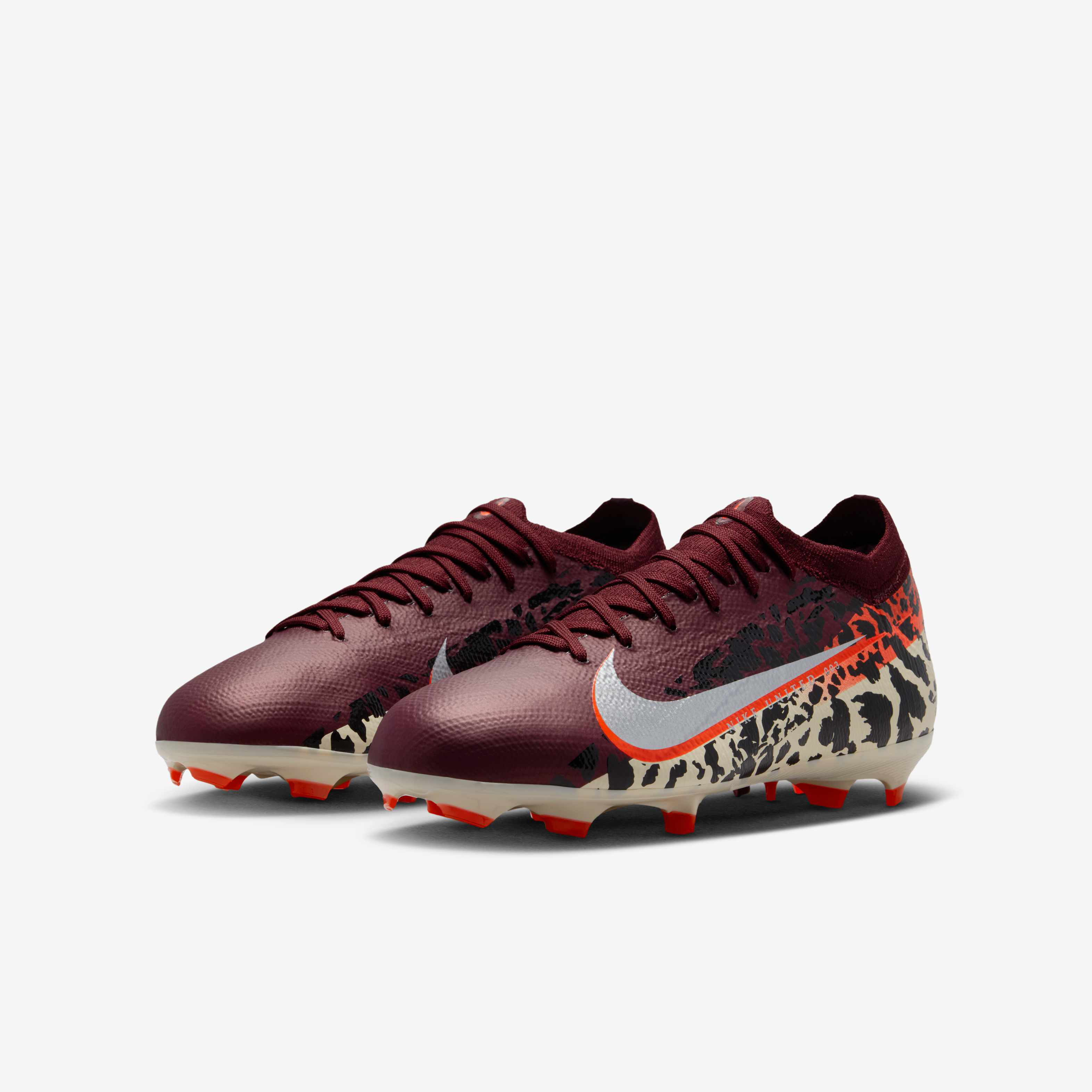 Nike United Jr. Mercurial Vapor 16 Pro image number 4