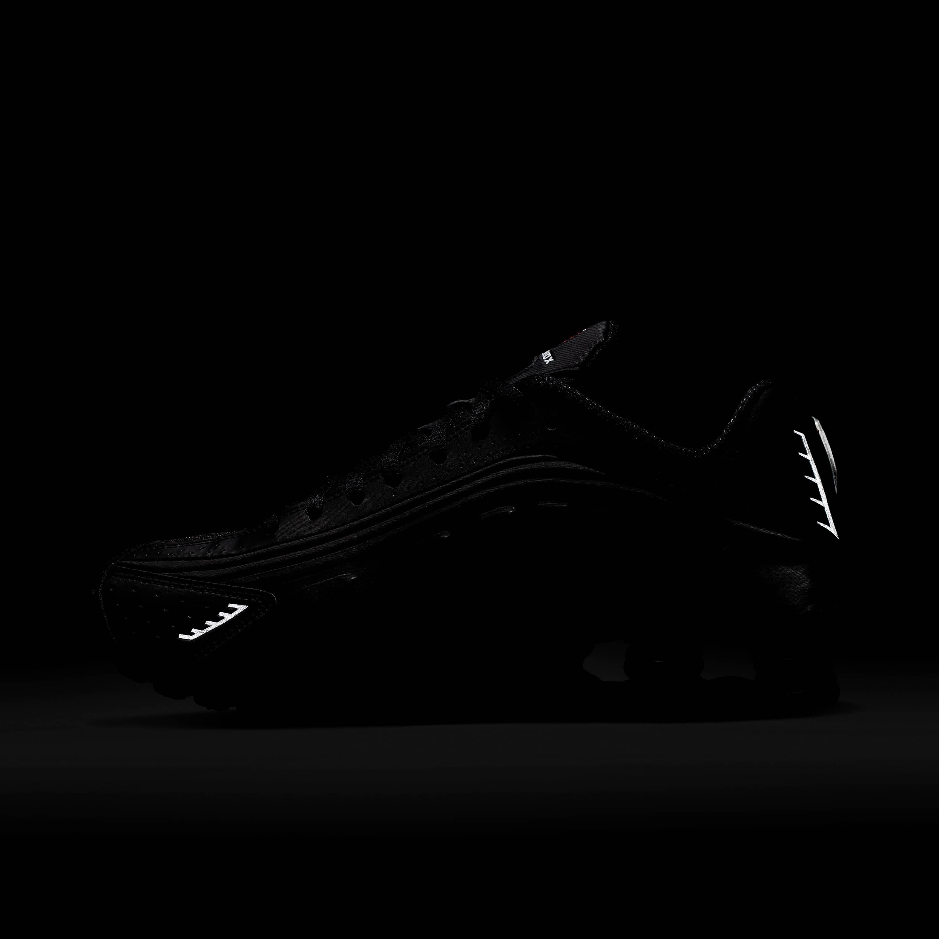 Nike Shox R4 image number 8