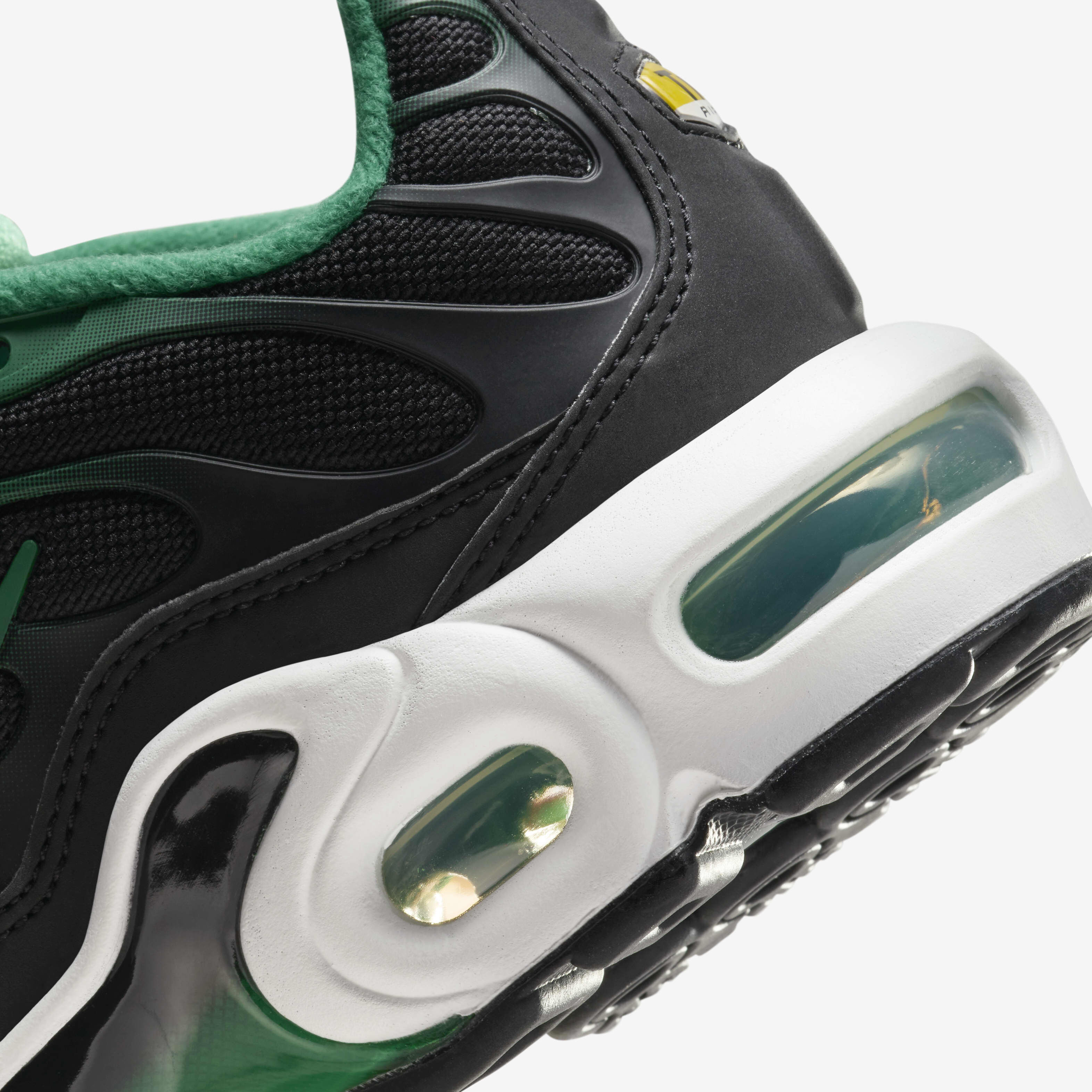 Nike Air Max Plus image number 7