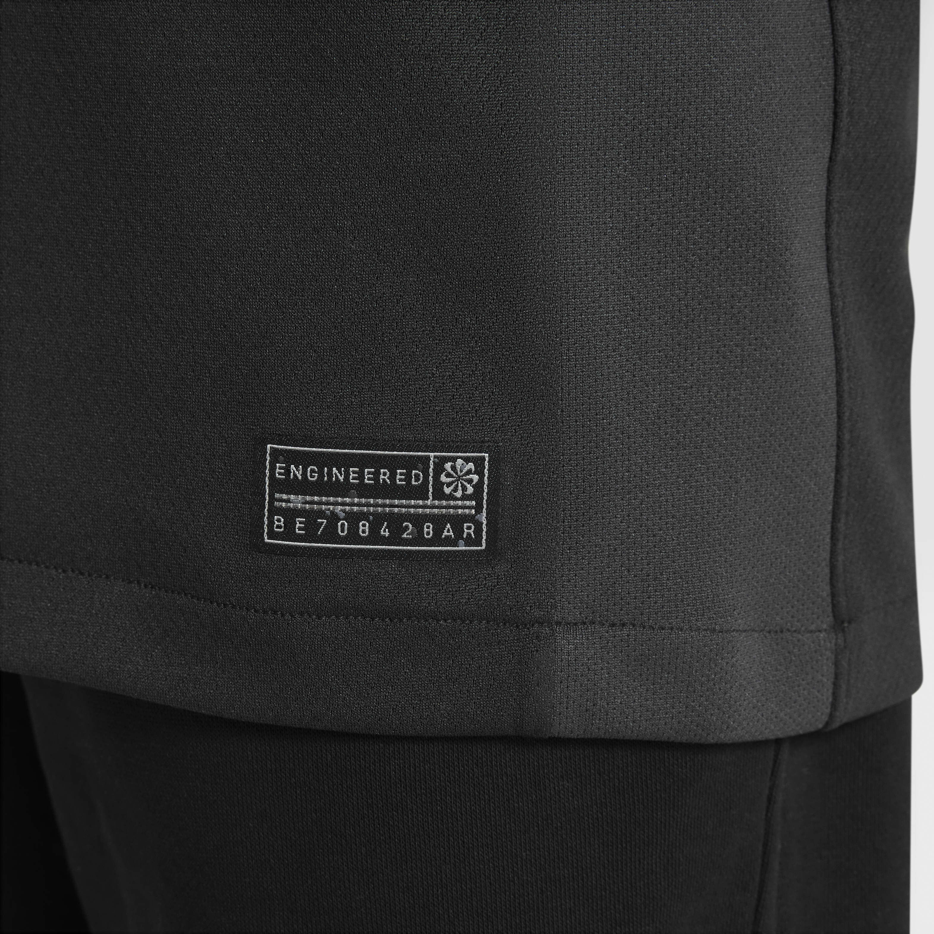 Liverpool F.C. 2024/25 Stadium Away image number 4