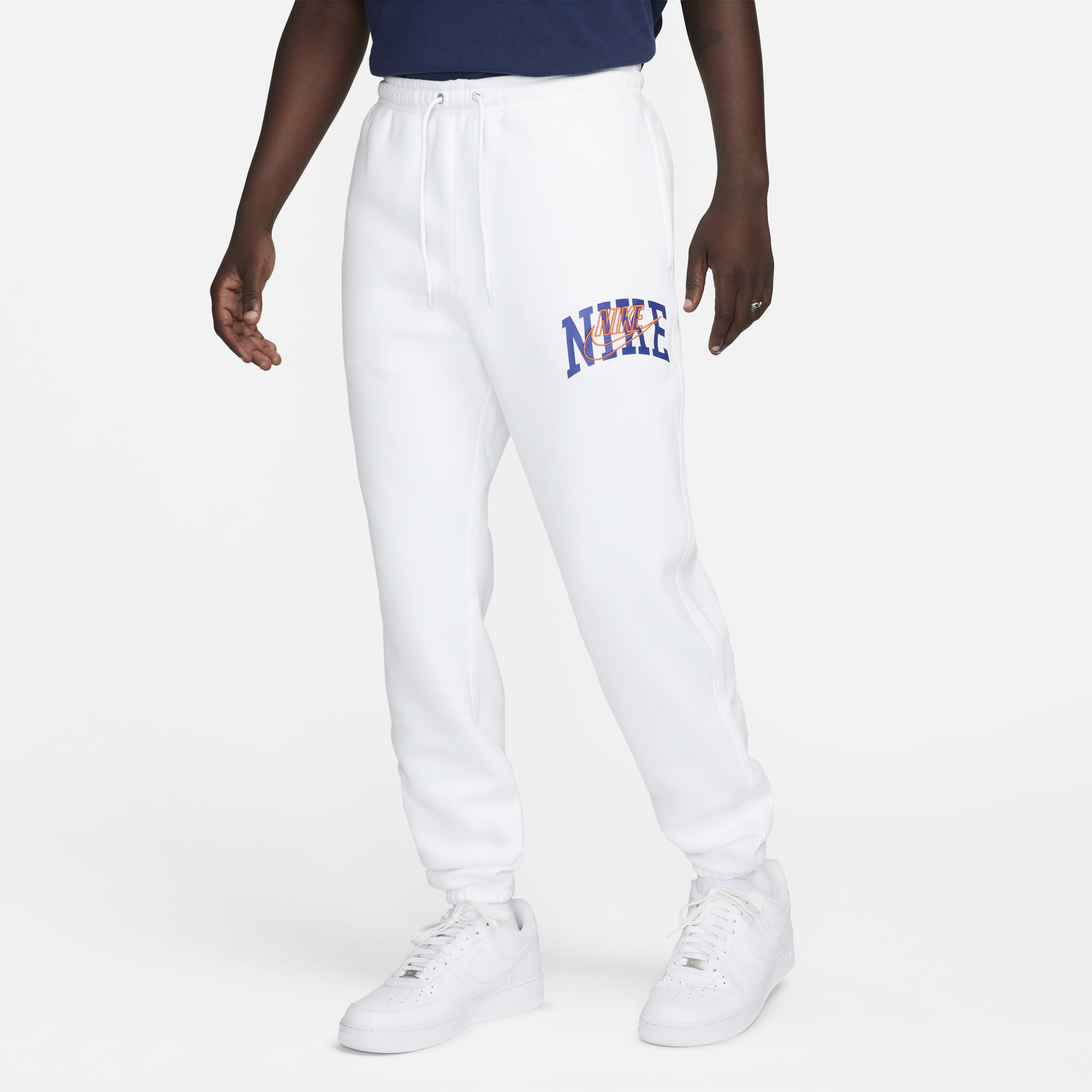 Buy Nike Club Fleece Men s Cuffed Trousers Nike Kuwait Official
