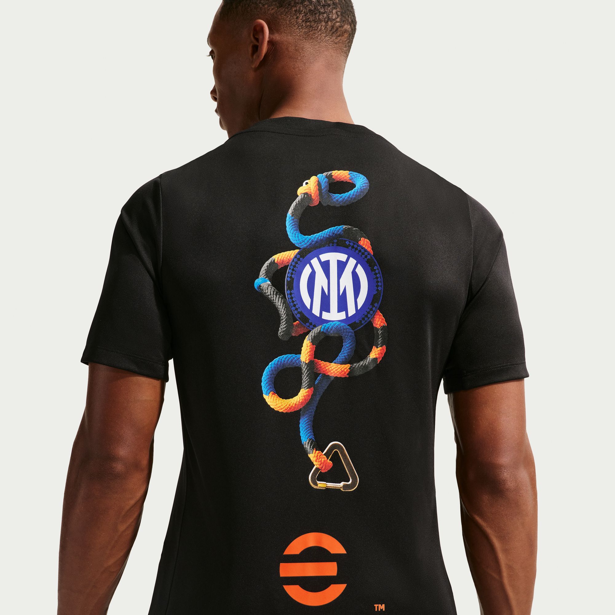 إنتر ميلان أكاديمي برو SE image number 2