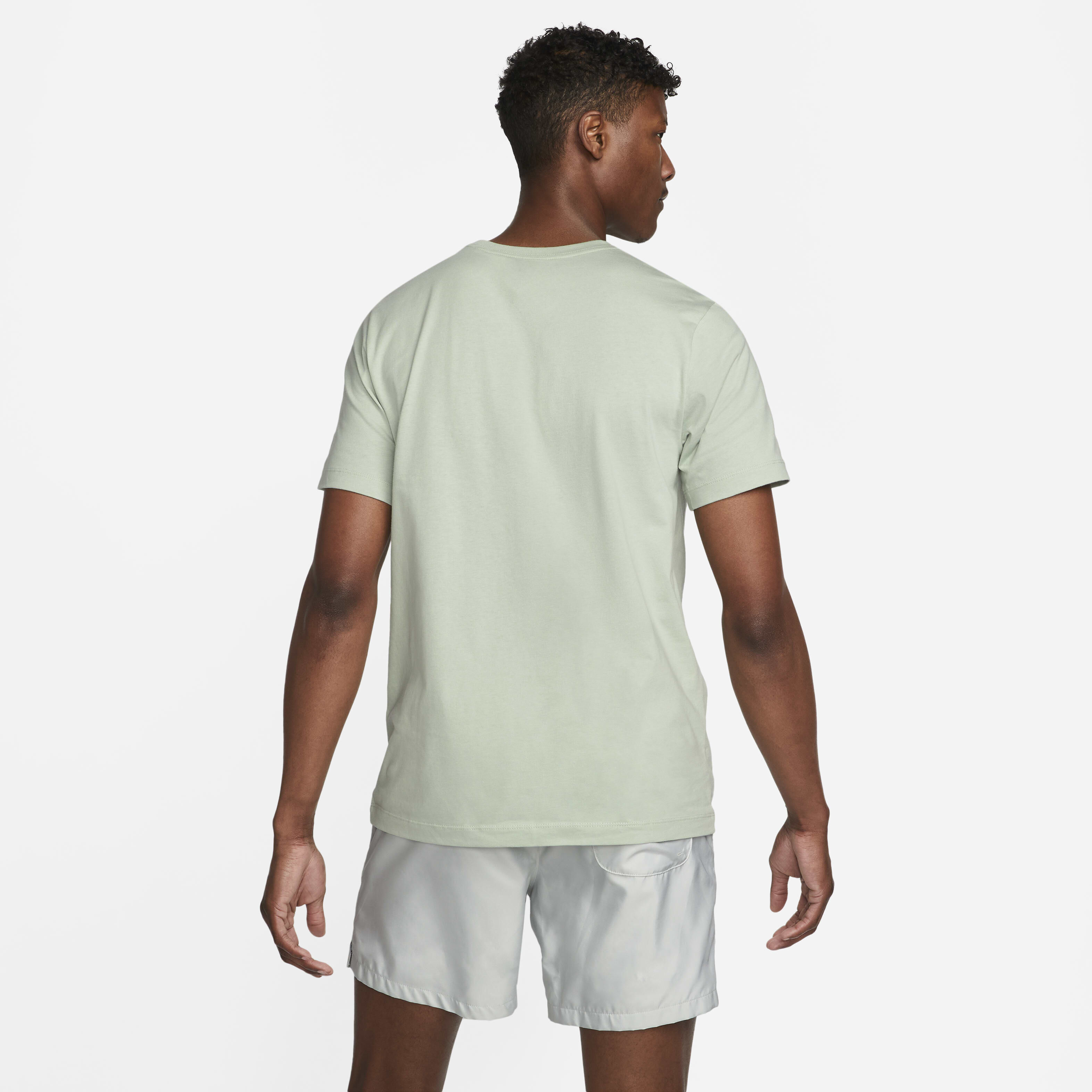 نايكي سبورتسوير image number 1