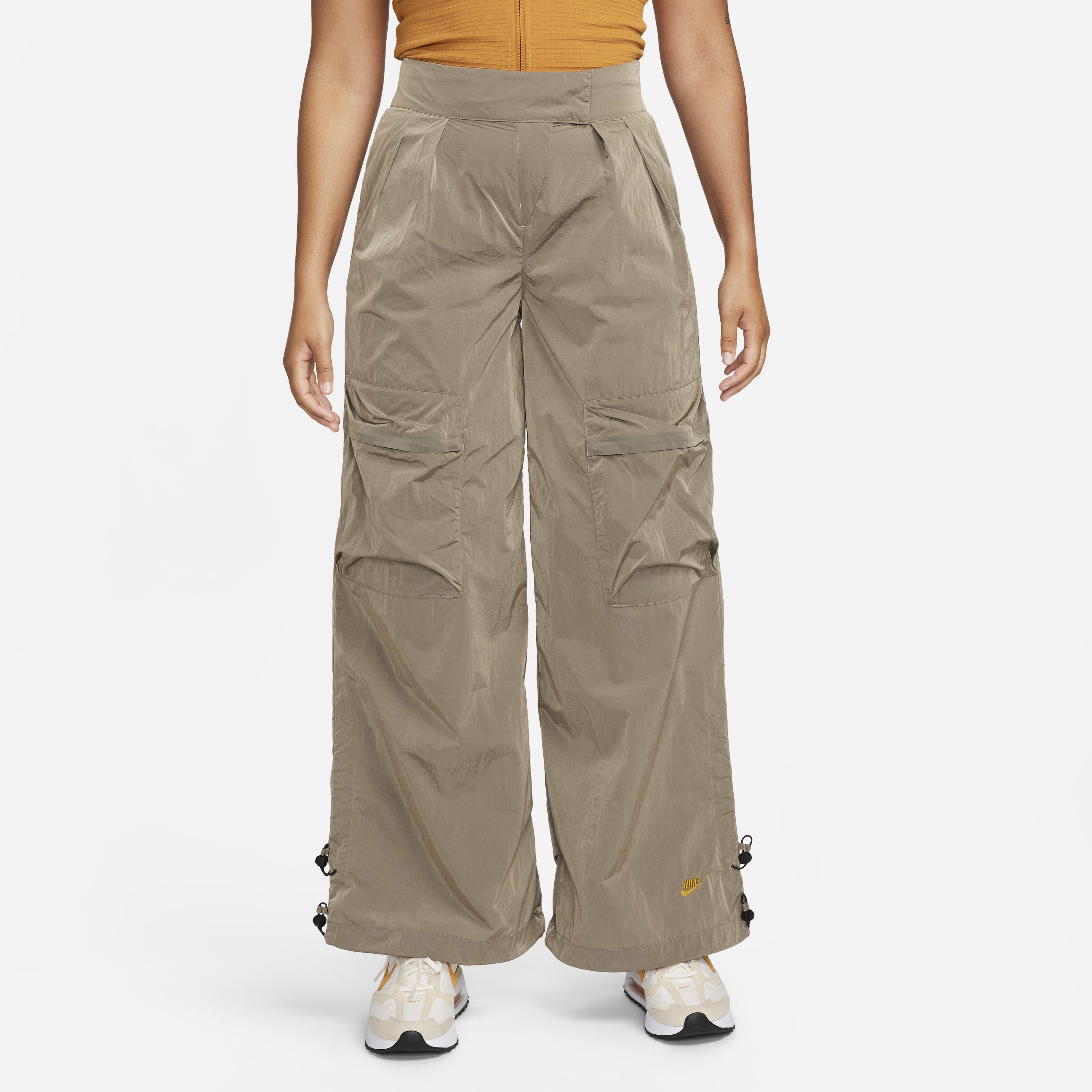 نايكي سبورتسوير تك باك image number 0