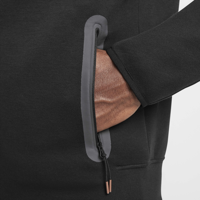 نايكي تك فليس ويندرانر x سنترال سي image number 6 نايكي تك فليس ويندرانر x سنترال سي image number 6