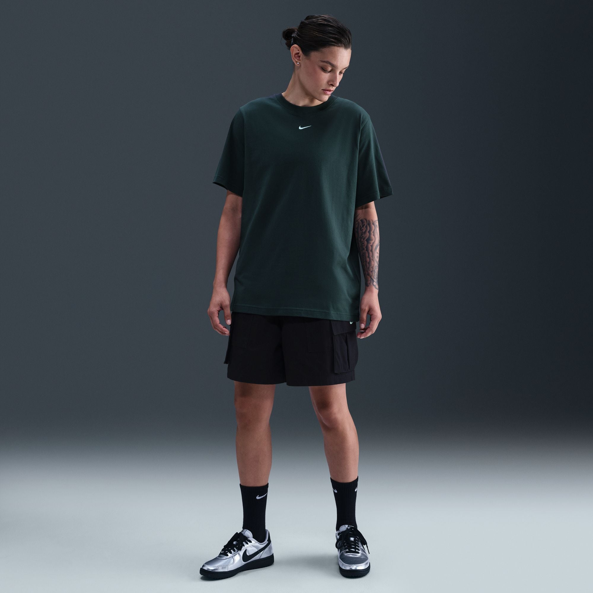 Nike Sportswear Essential image number 0