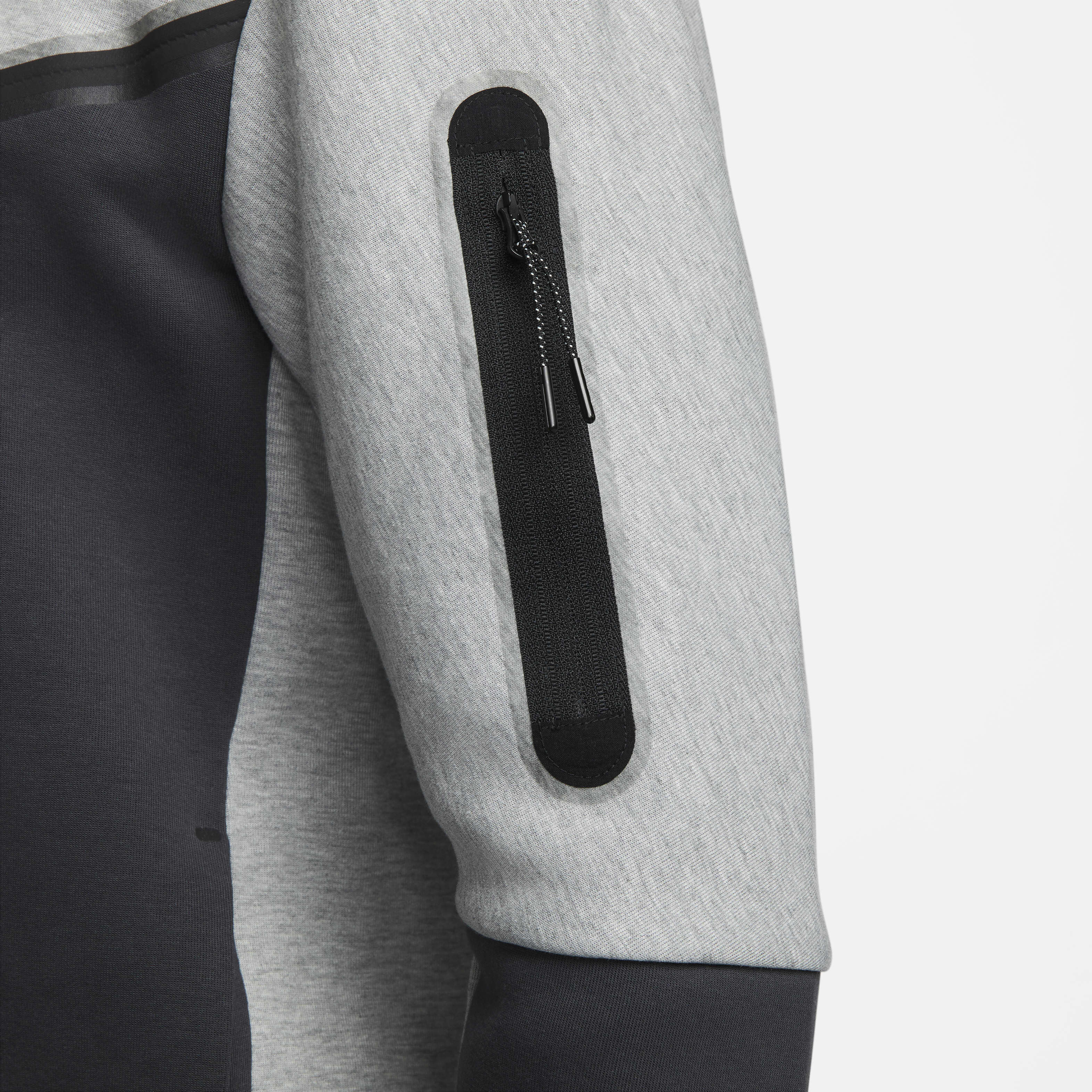 Nike Sportswear Tech Fleece image number 4