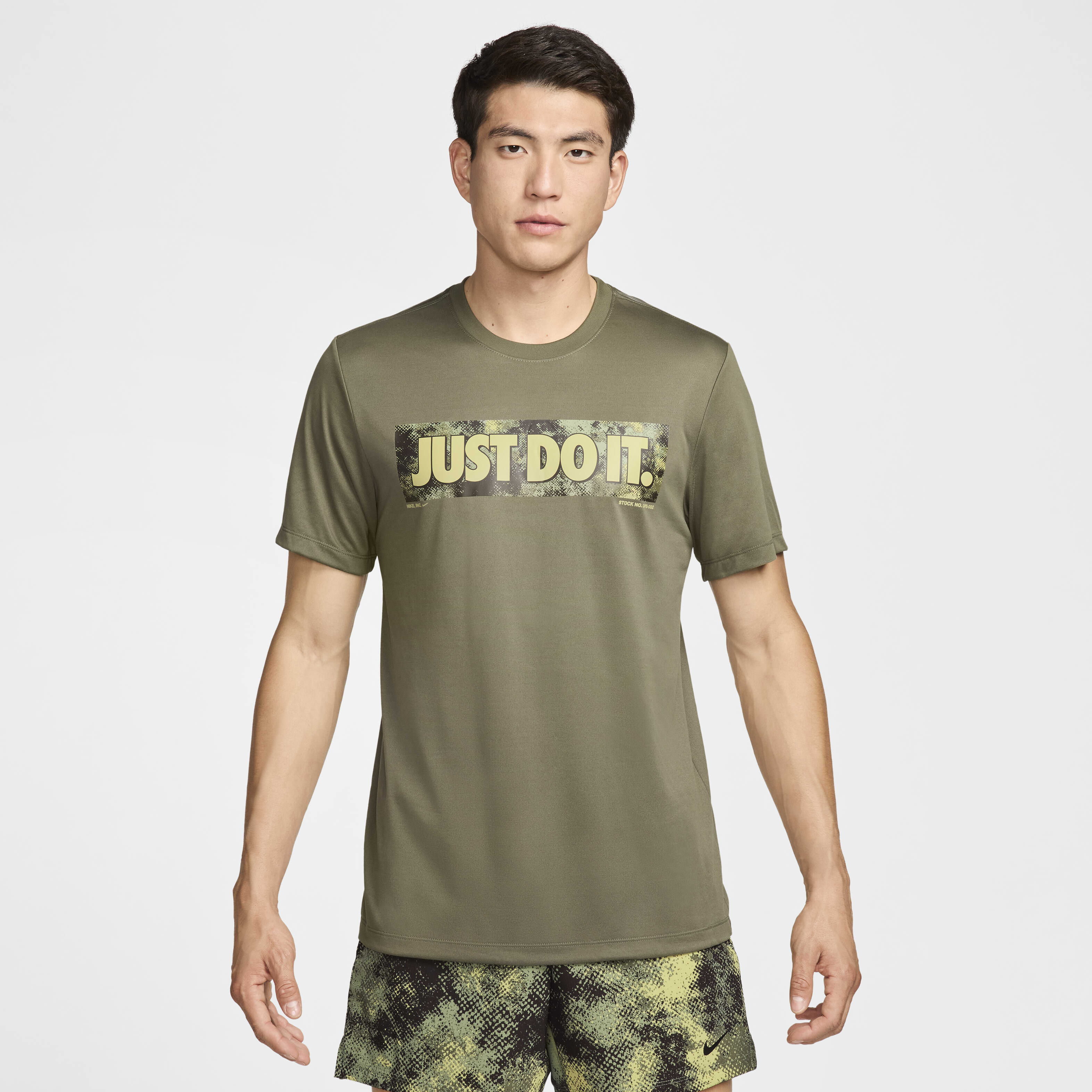 olive green nike shirt men