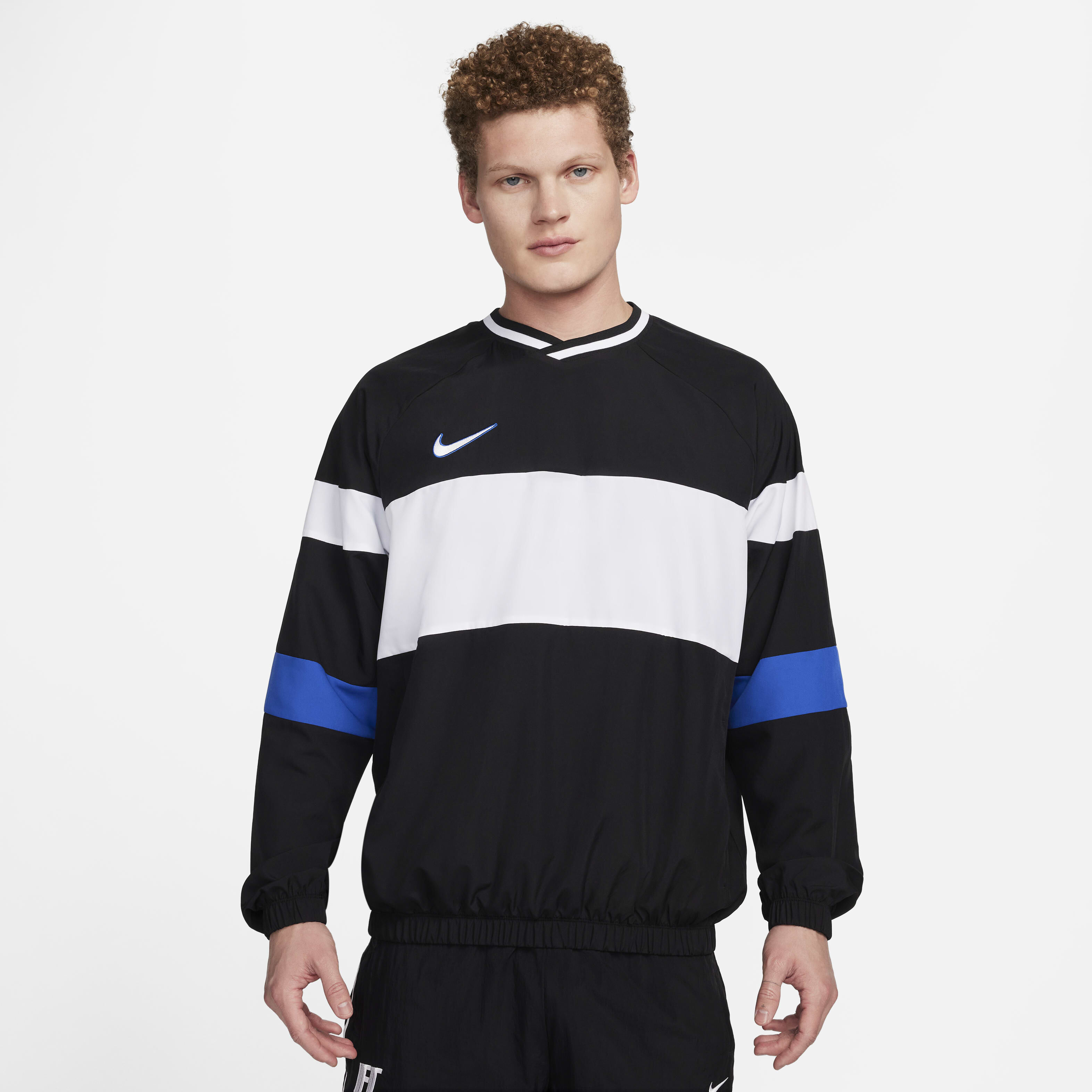 Nike sweatshirt academy shop