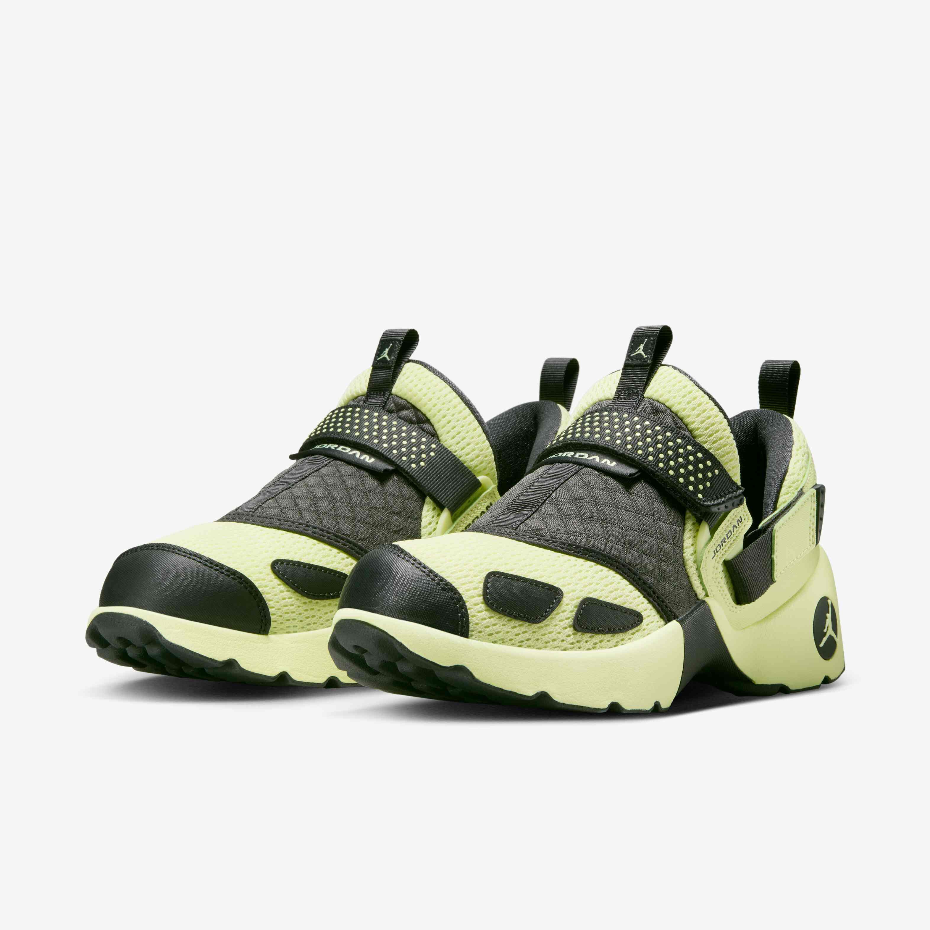 Jordan Trunner LX image number 4