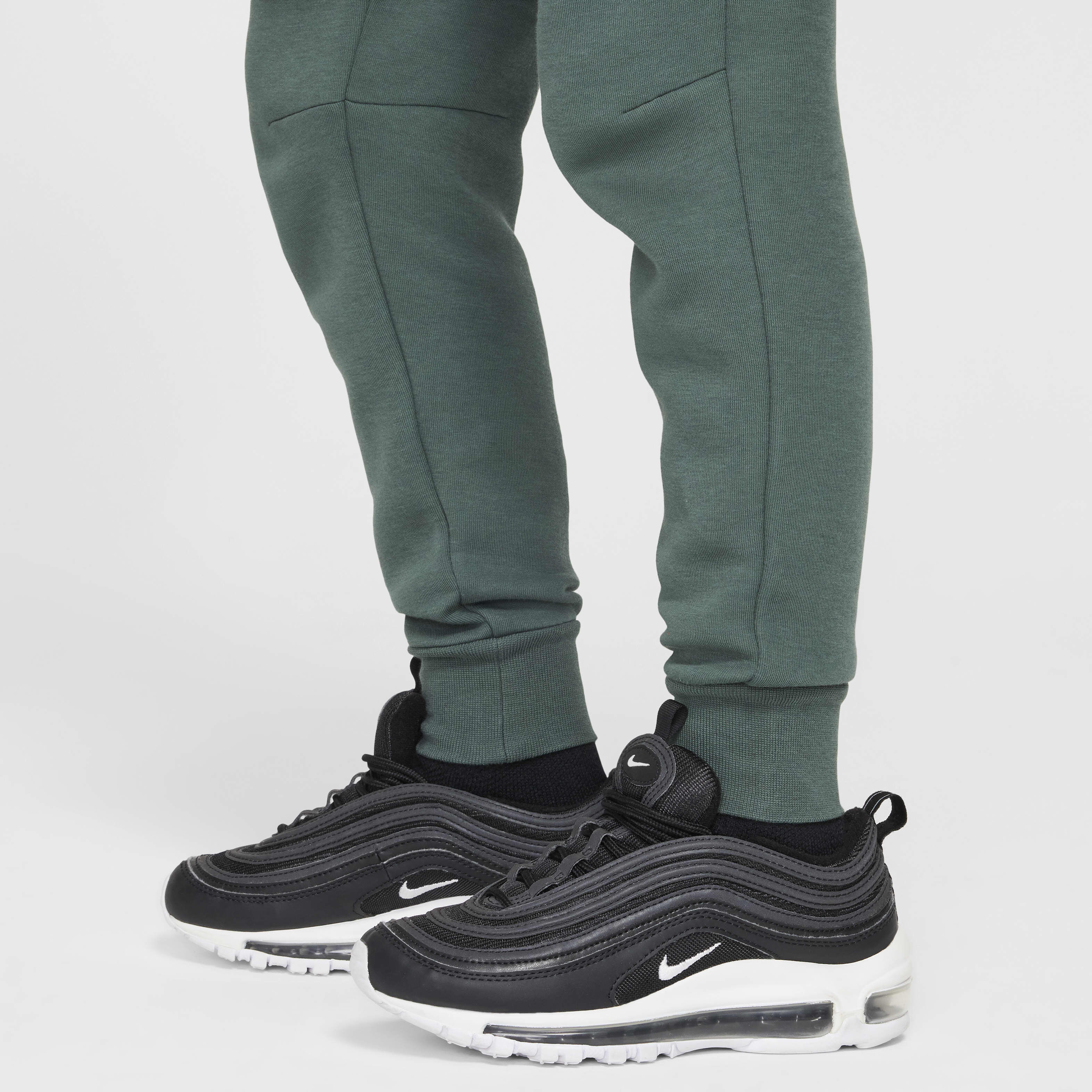 Nike Sportswear Tech Fleece image number 5