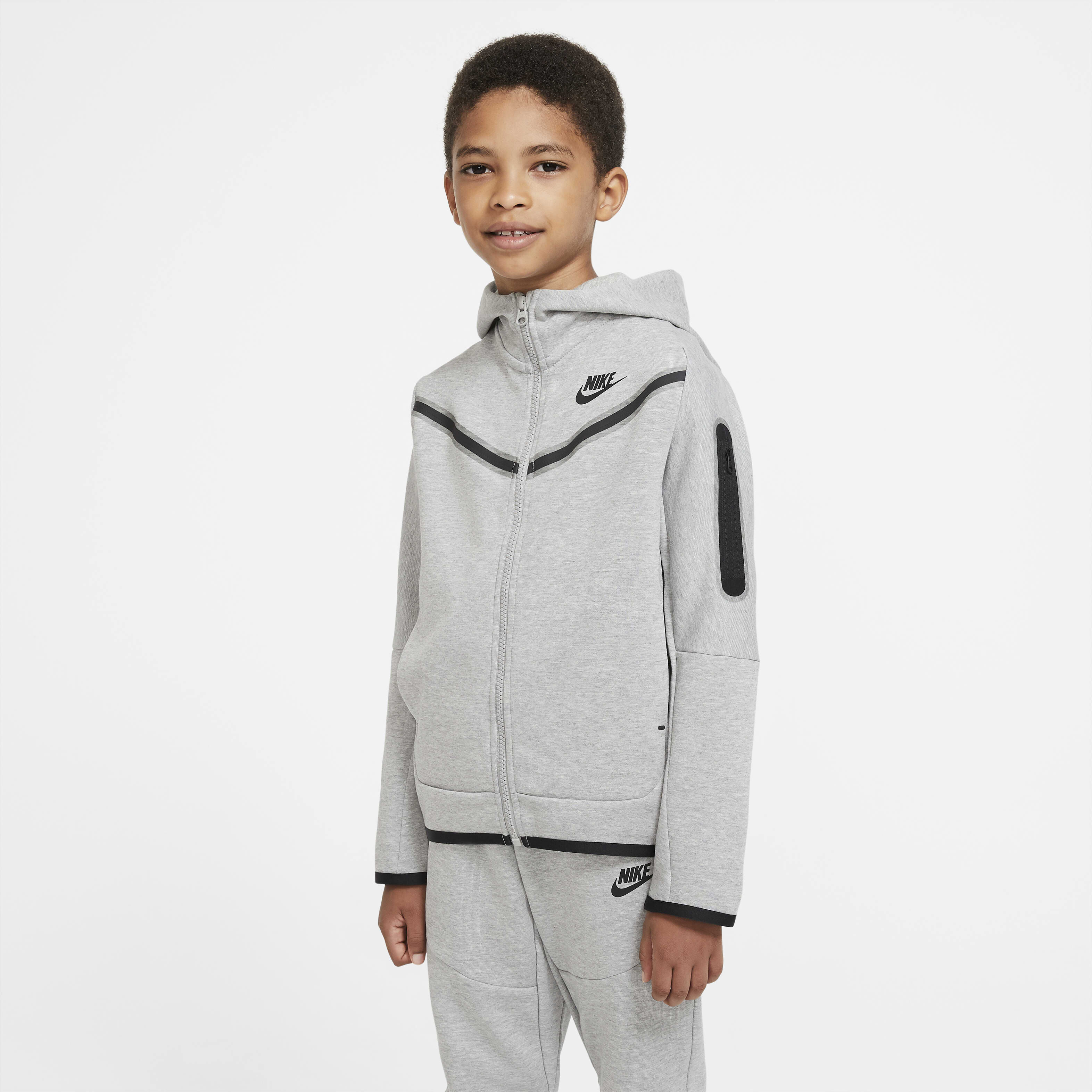 Nike Sportswear Tech Fleece image number 0