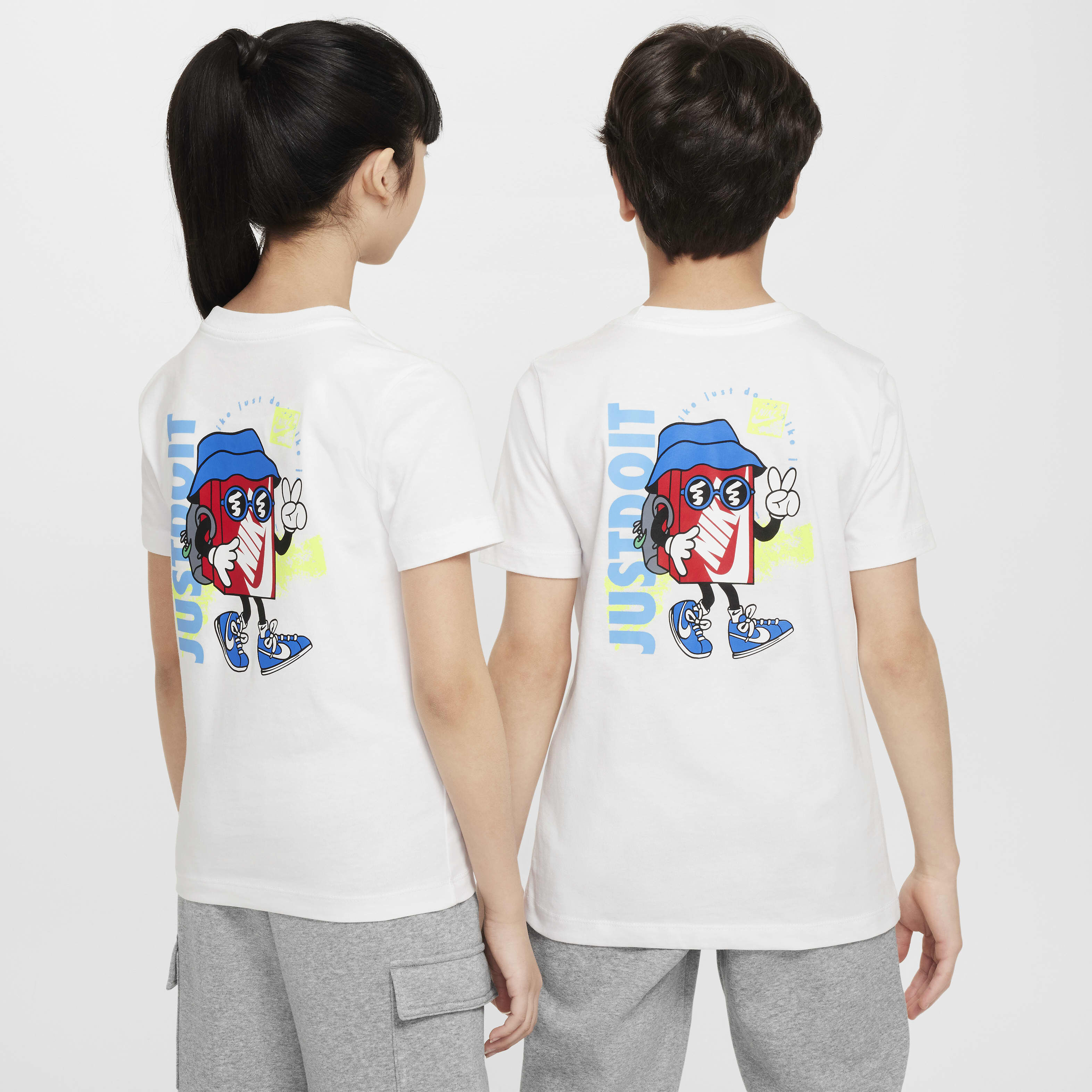 نايكي سبورتسوير image number 1