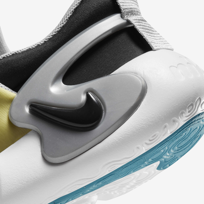 Nike Dynamo Go SE image number 7 Nike Dynamo Go SE image number 7