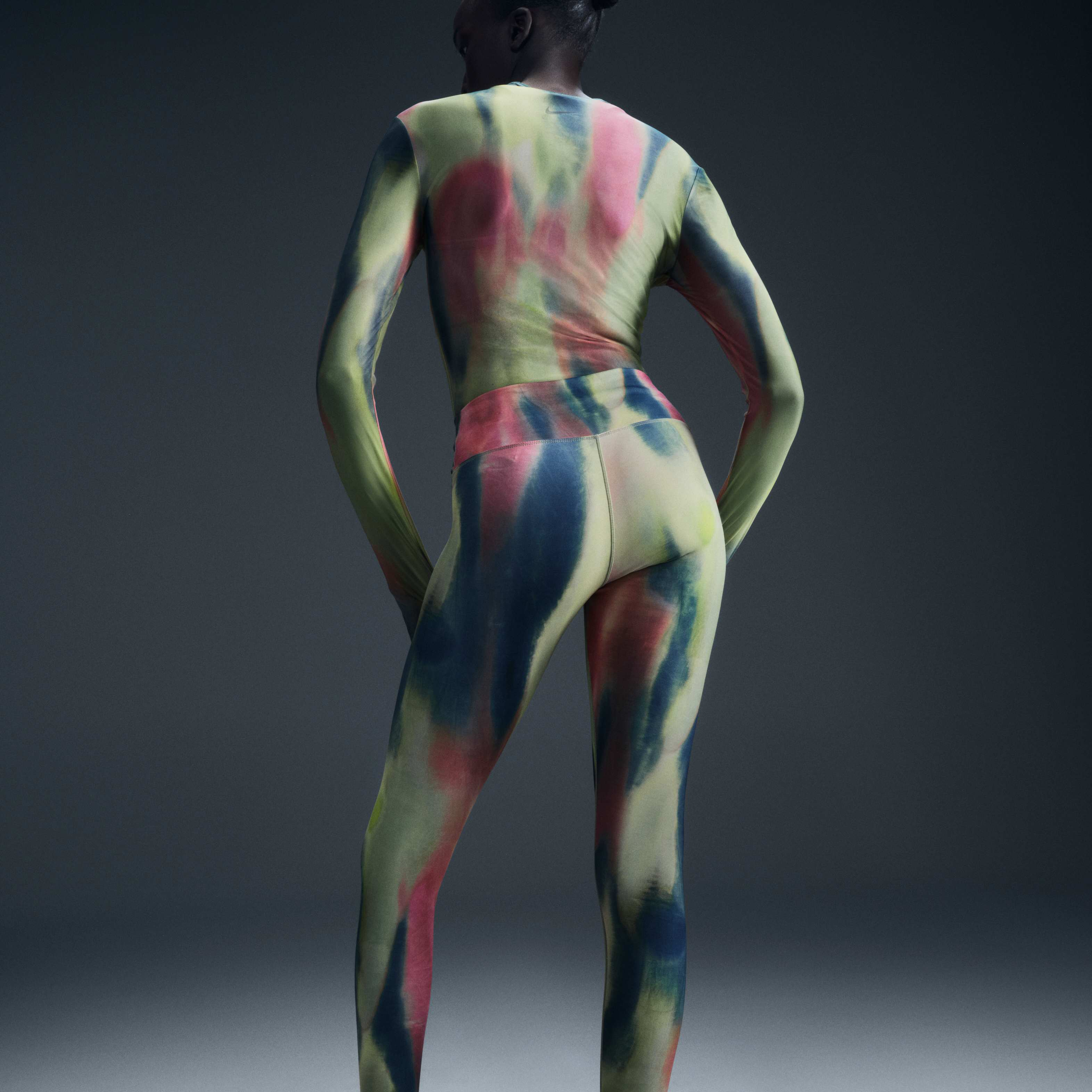 نايكي ويمنز ارتيست كوليكشن image number 6