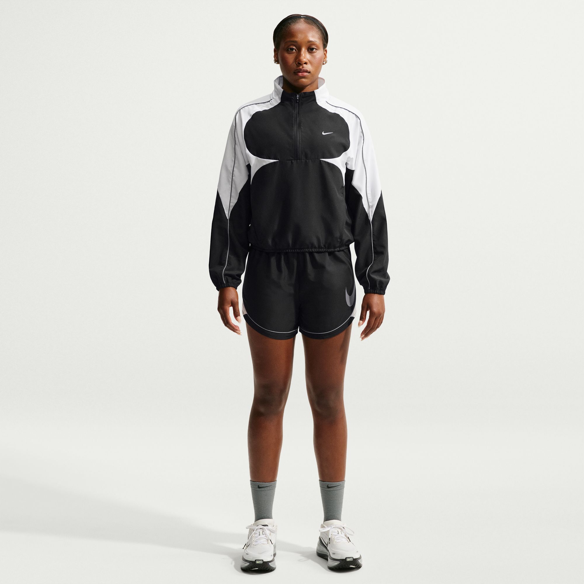 Nike Tempo Swoosh image number 0