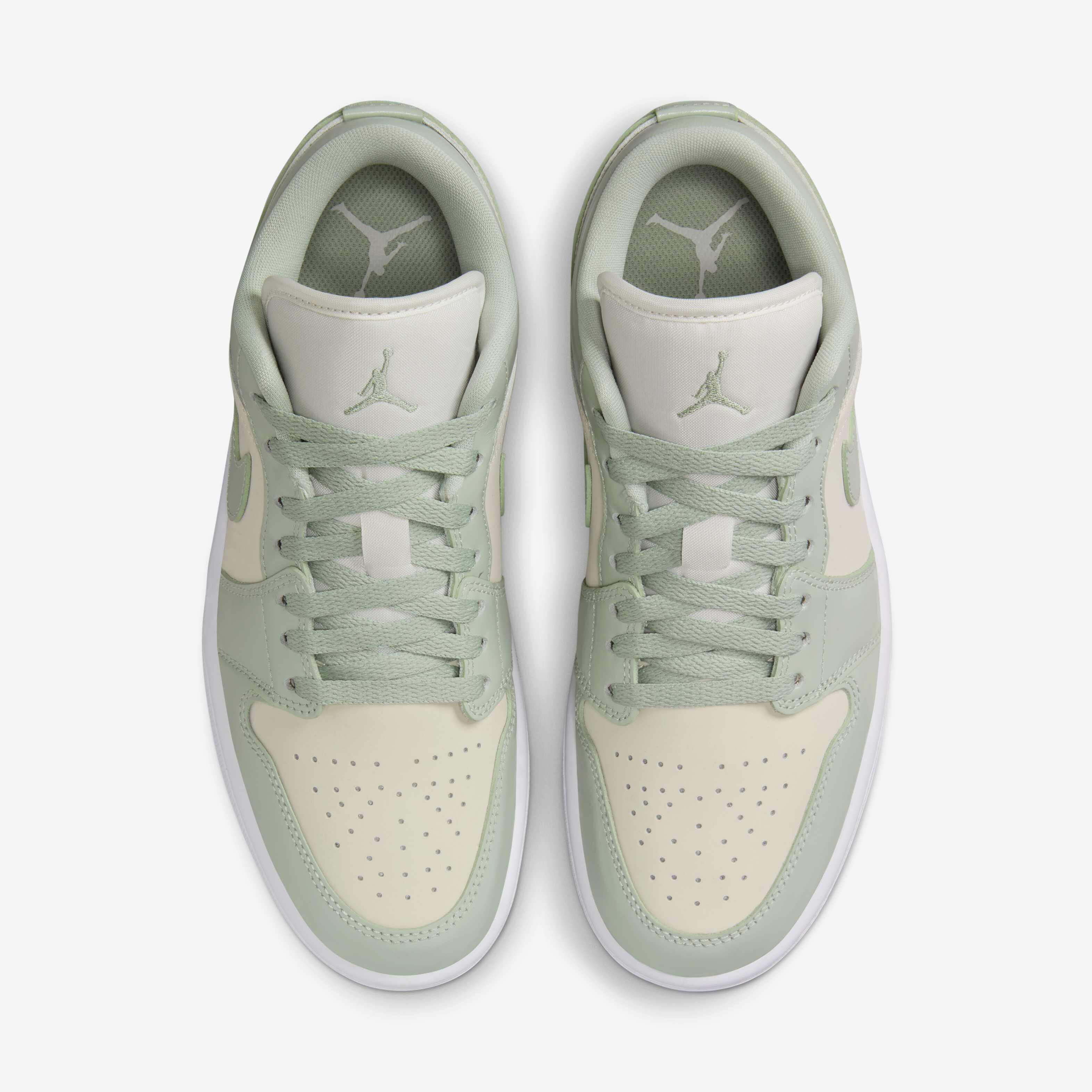 Air Jordan 1 Low SE image number 3