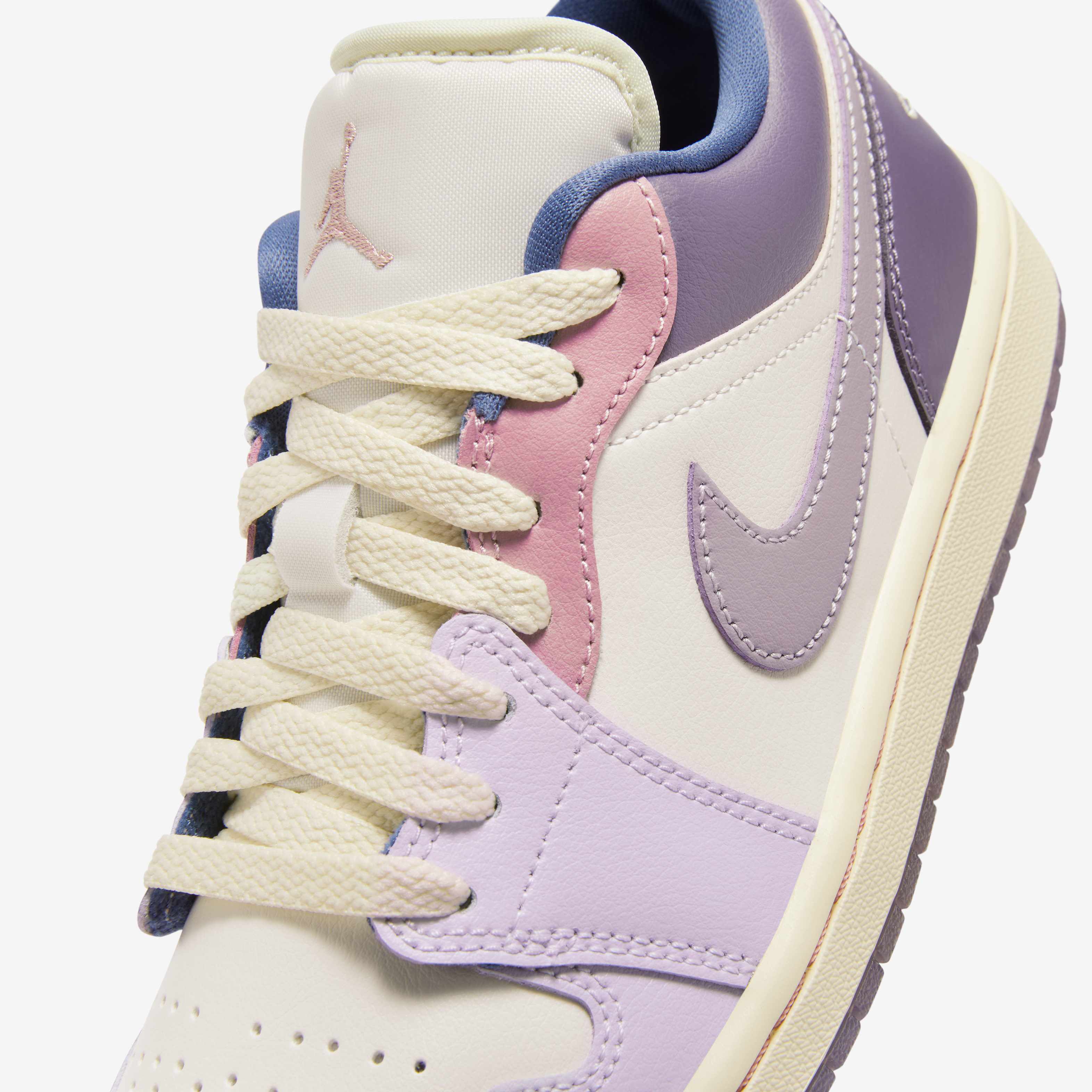 Air Jordan 1 Low image number 6