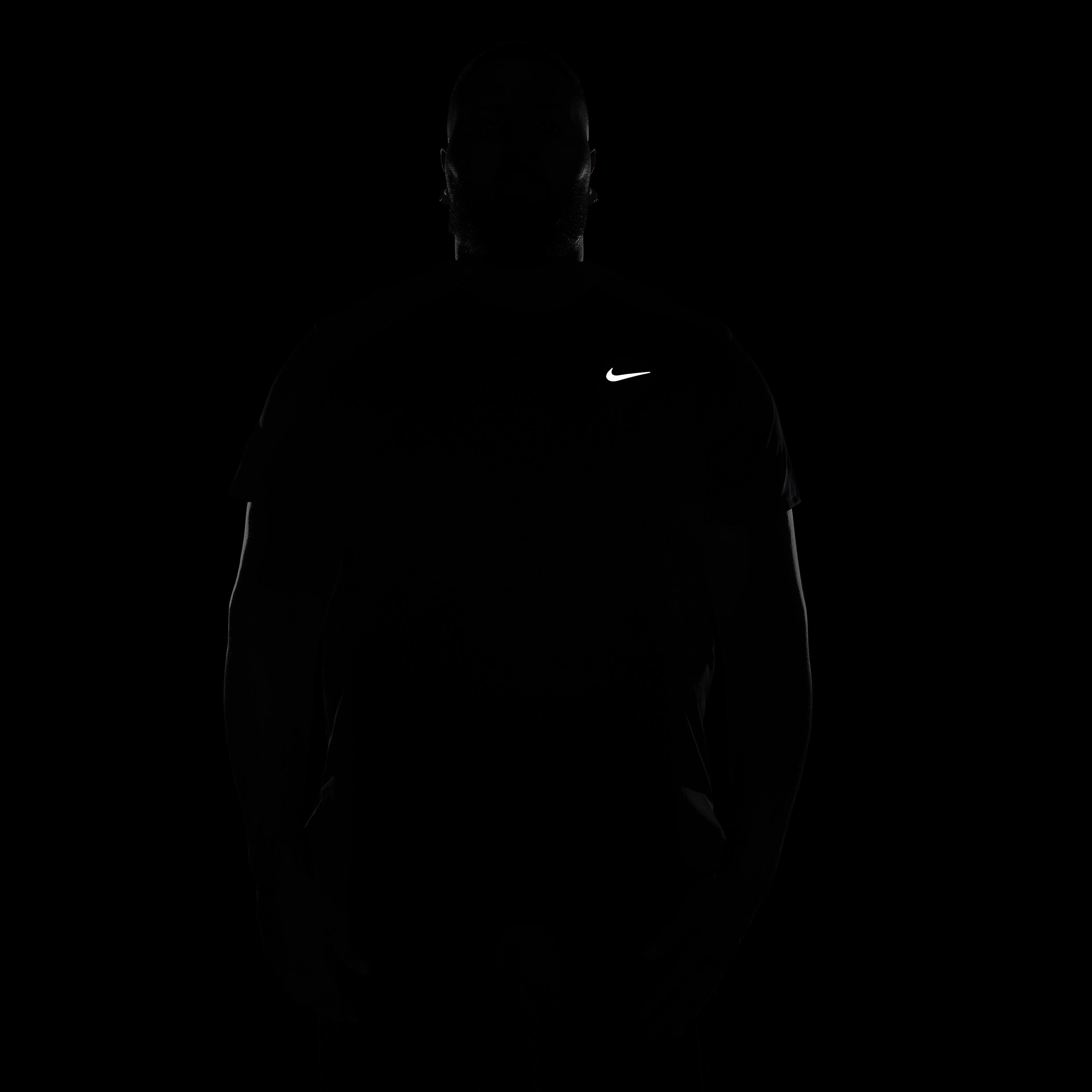 Nike Miler image number 11