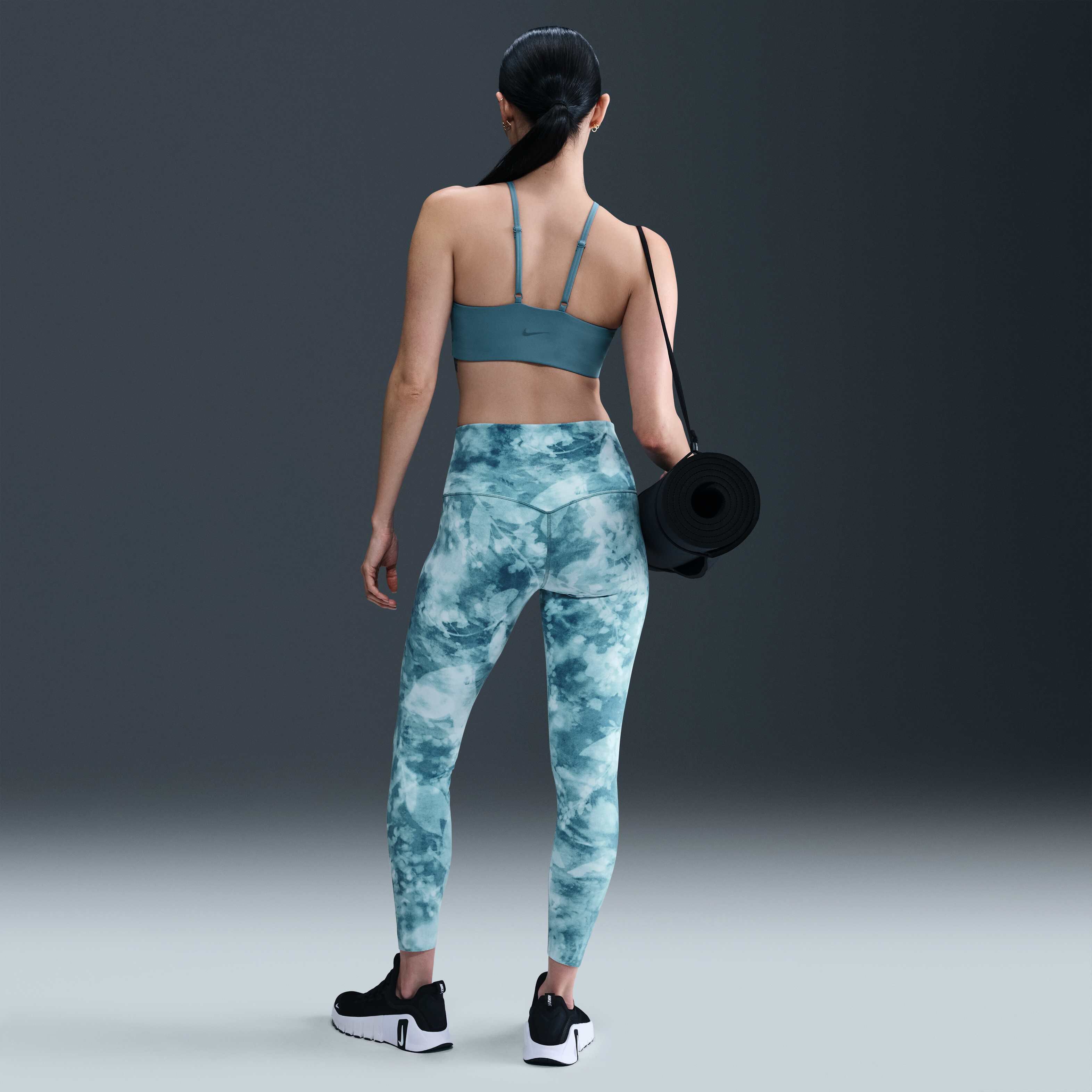 Nike Zenvy image number 3