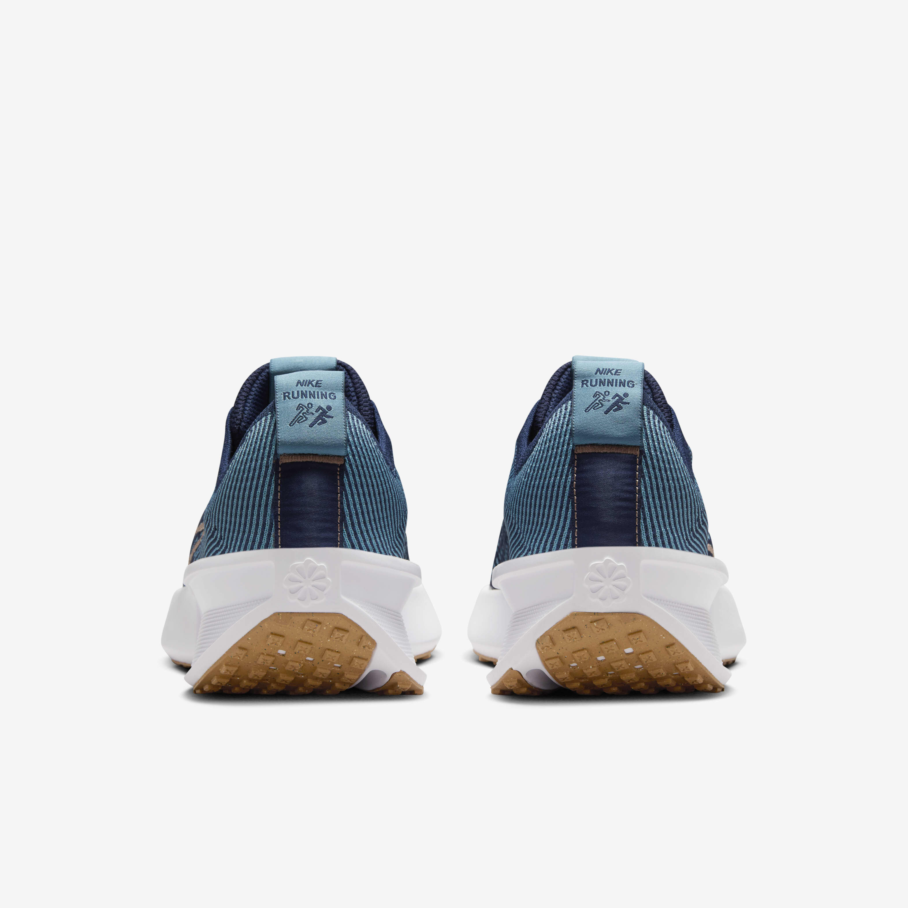 Nike Interact Run image number 5