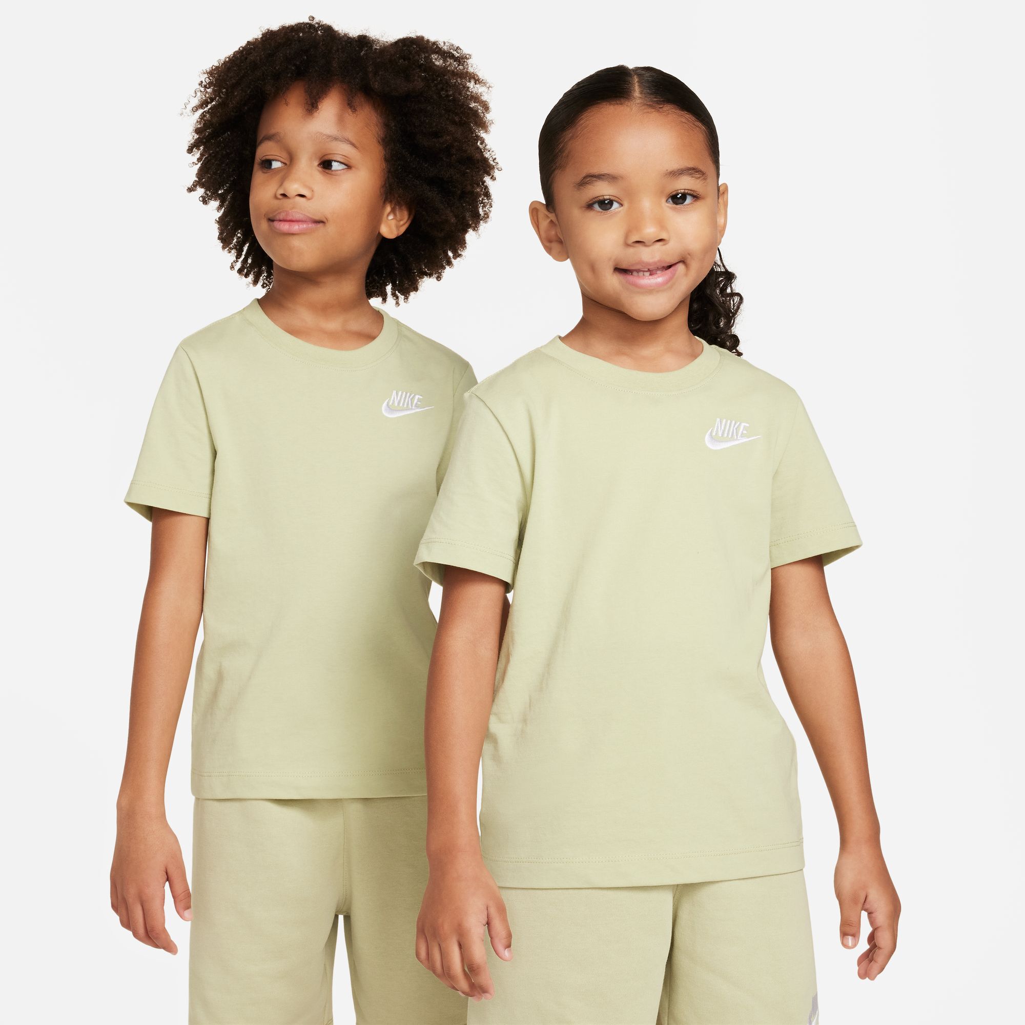 نايكي كلوب image number 1