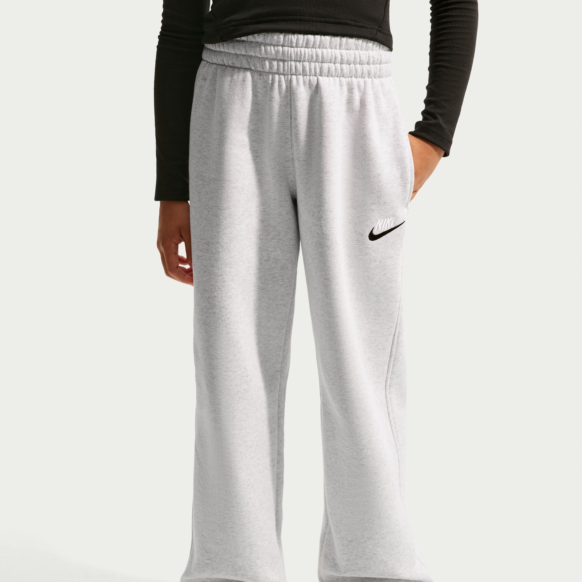 Nike Sportswear image number 2