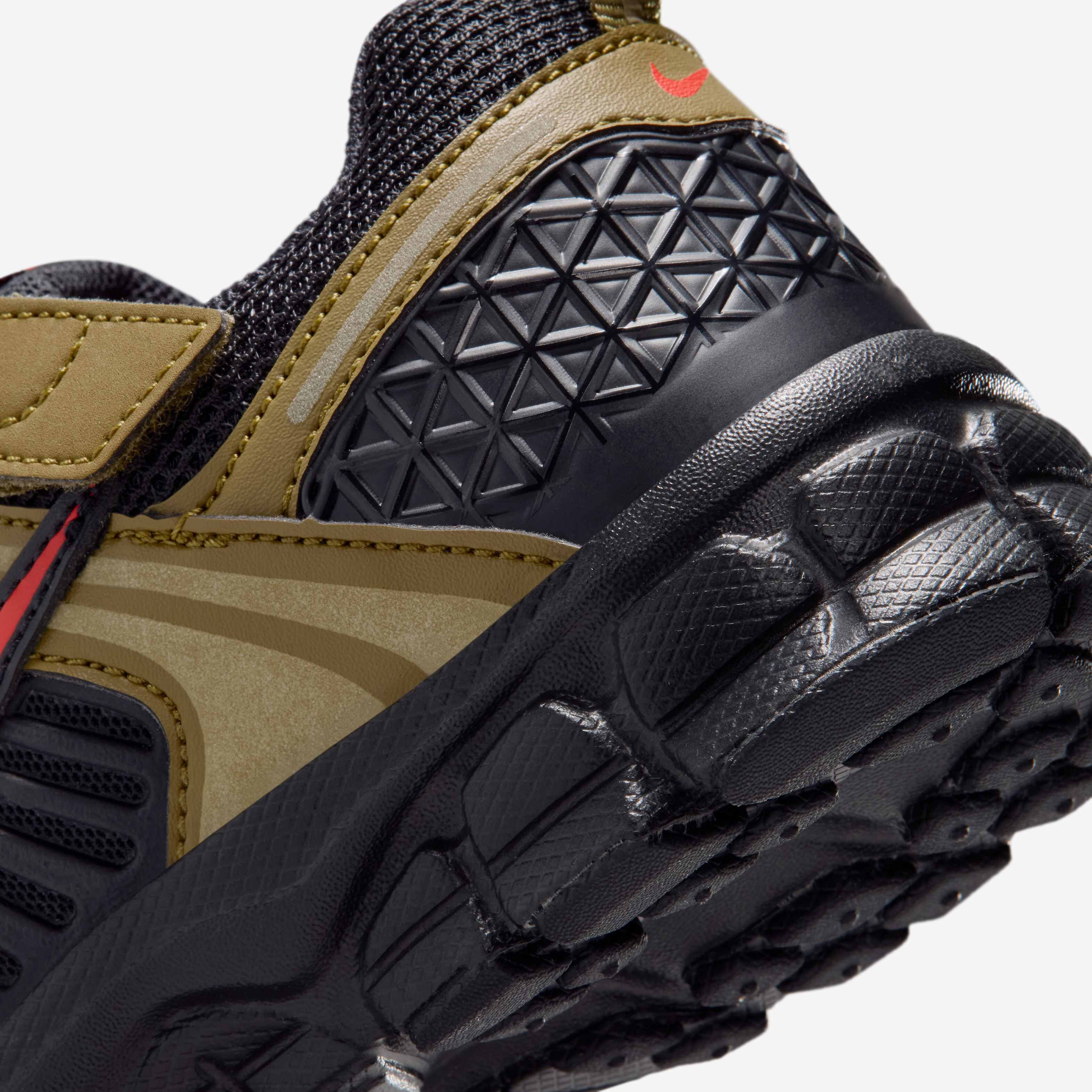 نايكي فوميرو 5 image number 7