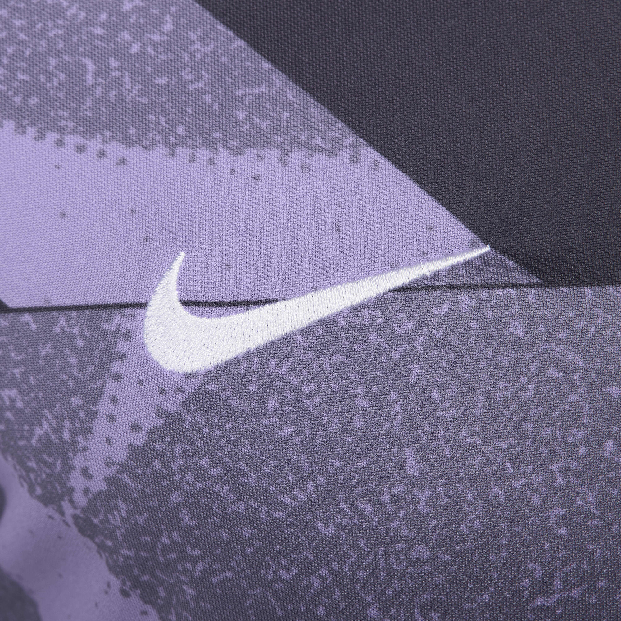 Zoom image