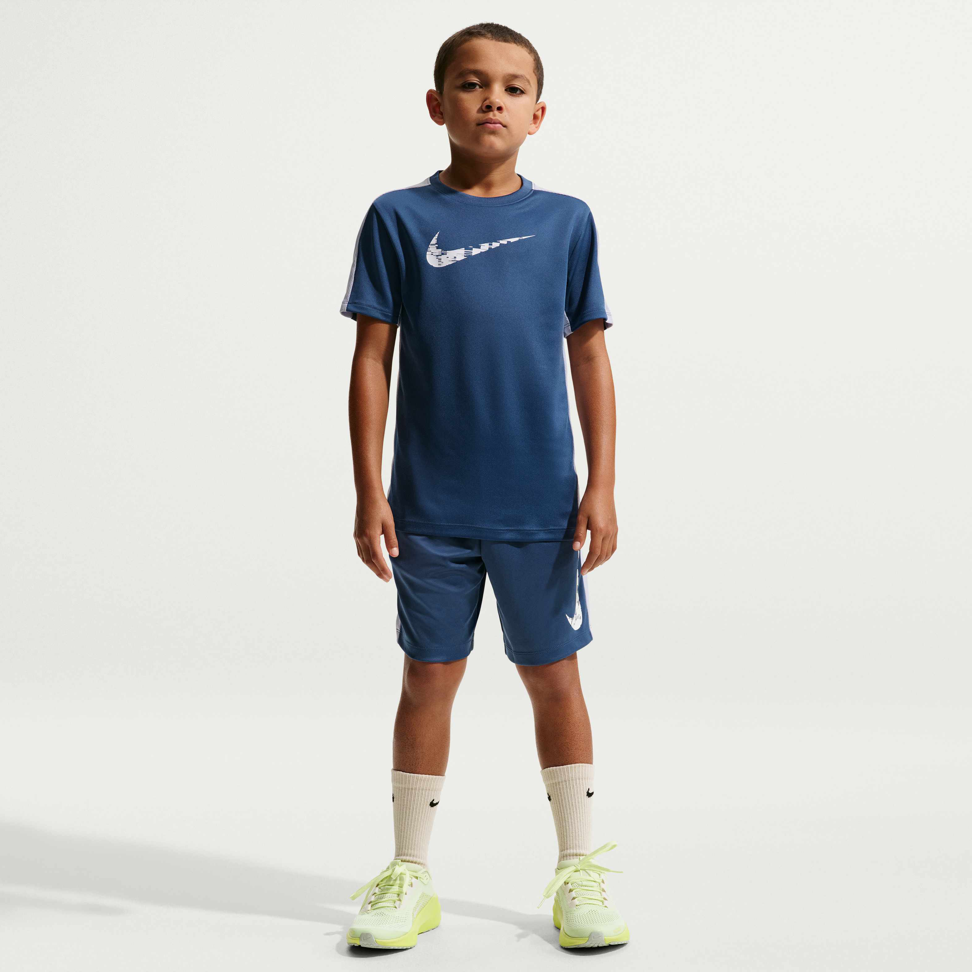 Nike Trophy23 image number 3